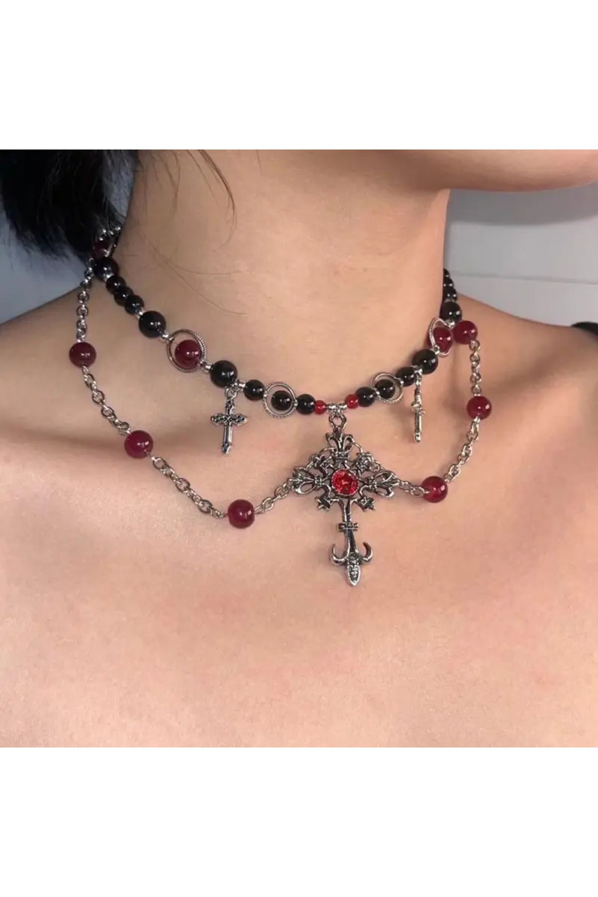 MİLALAZO Vintage ve Hip Hop ilhamlı Çapraz Boncuk Kolye Gotik