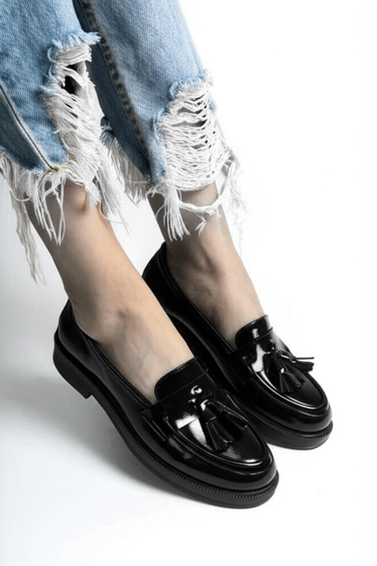 GRADA  Siyah Rugan Püsküllü Hakiki Deri Kadın Loafer Ayakkabı Parlak Siyah Ponponlu Kadın Mokasen Ayakkabı - Görsel 4