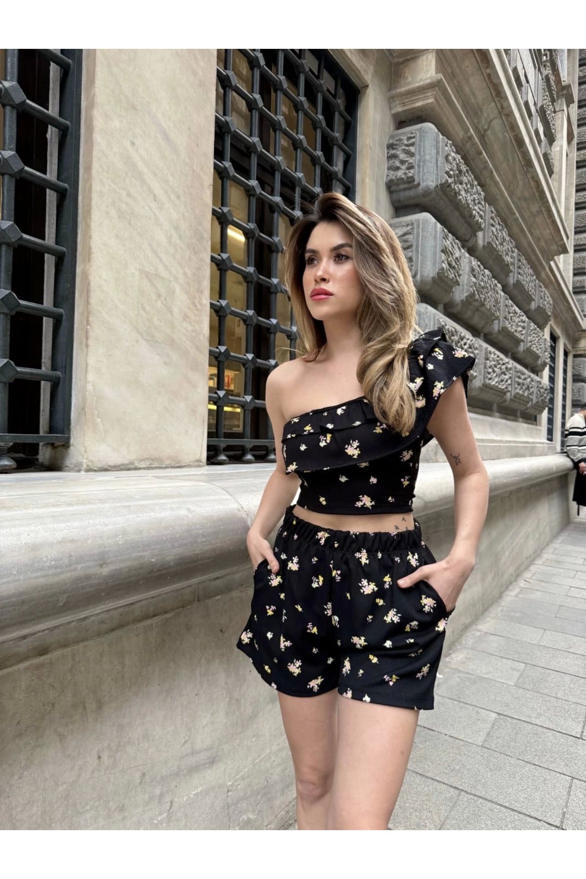 Shop58 Baskılı fırfırlı şortlu takım