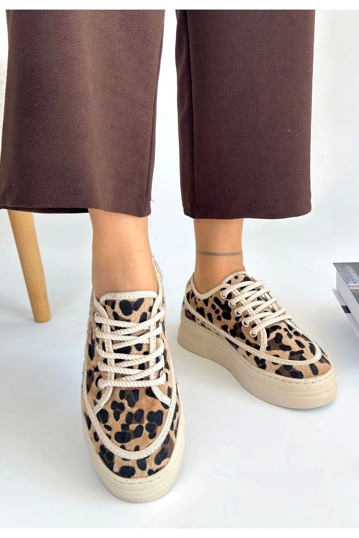 Shop58 Carin Leopar Süet Bağcıklı Spor Ayakkabı