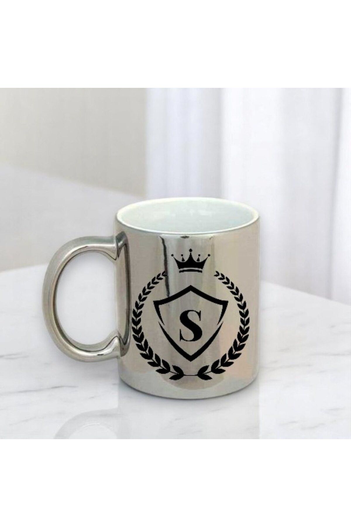 Nino Store 🏆✨ Kral Taçlı Baş Harfli Gümüş Aynalı Renk Kupa Bardak - 300 ml | Çift Taraflı Baskı 🎁☕