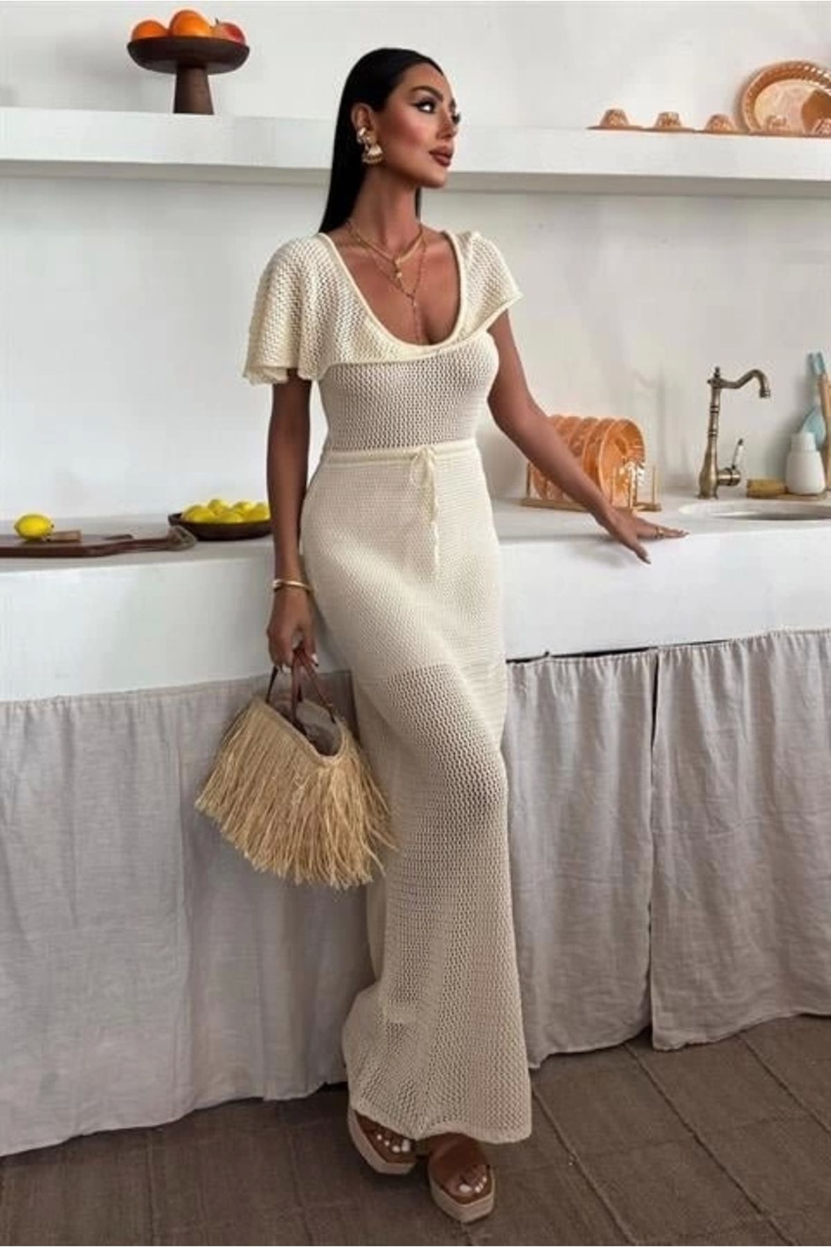 Butik Derin Yakalı Ve File Detaylı Triko Elbise 2867