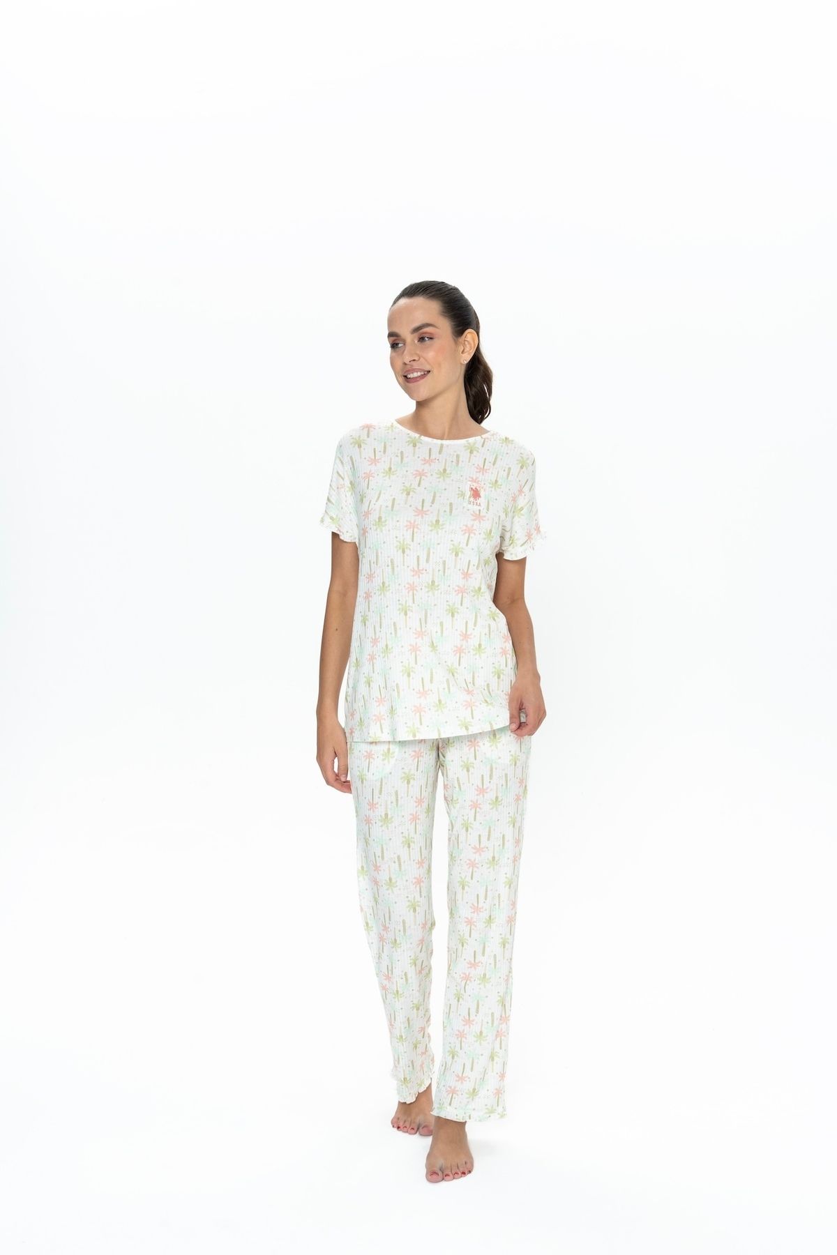 U.S. Polo Assn. U.S. Polo Assn. Kadın Ekru Palmiye Desenli Bisiklet Yaka Pijama Takımı - ARASS20J08W2J