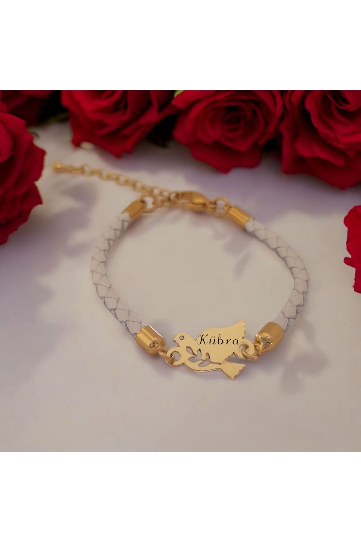 ARCHINO GOLD 14 Ayar Altın Plakalı Kuş Motifli Hakiki Derili Kübra İsmine Özel Bileklik-425isim-beyaz