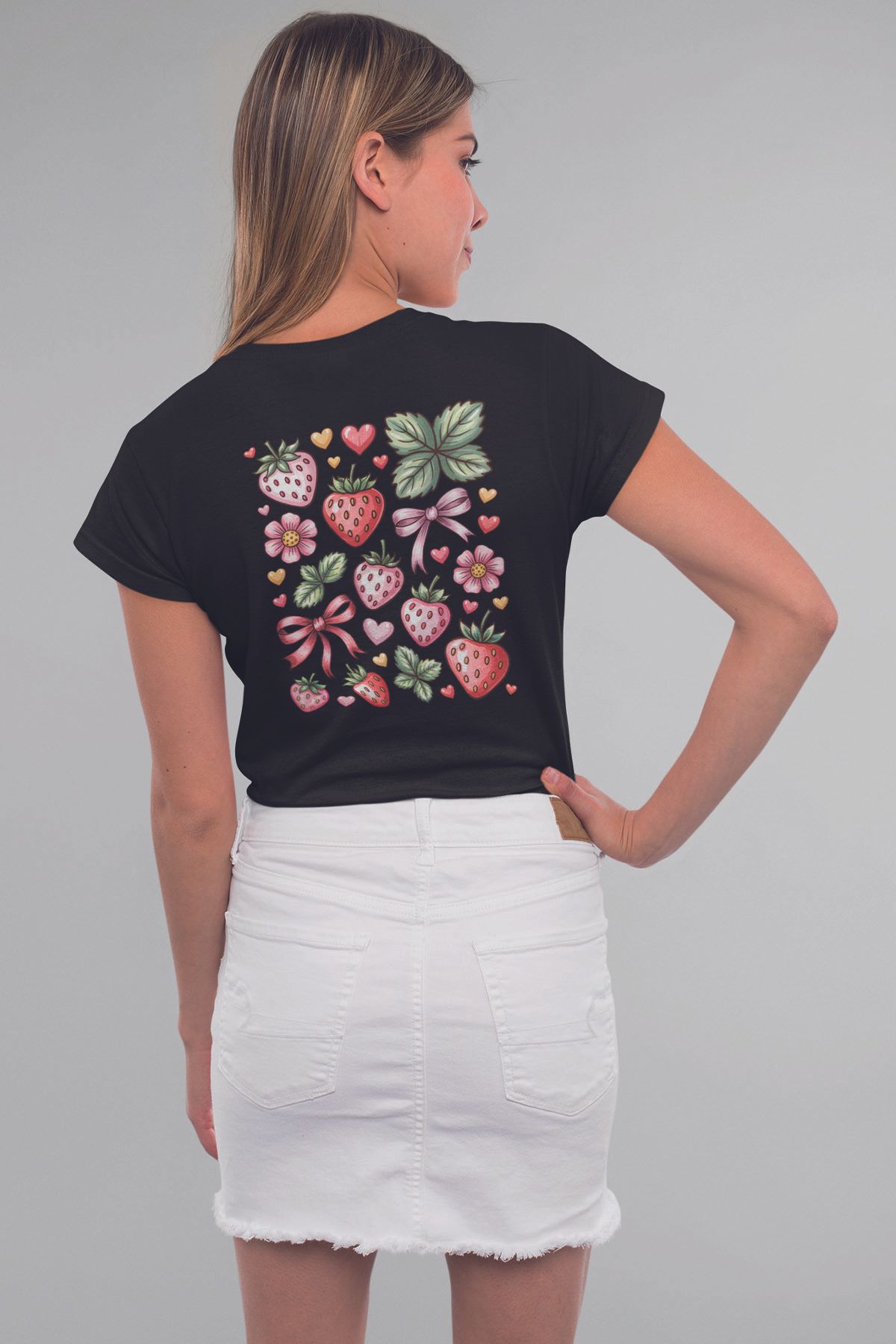 qoeuyl boutique Çilek Ve Kurdele No:1 Baskılıyaz Temalı Unisex Regular Fit Pamuklu Siyah Tişört