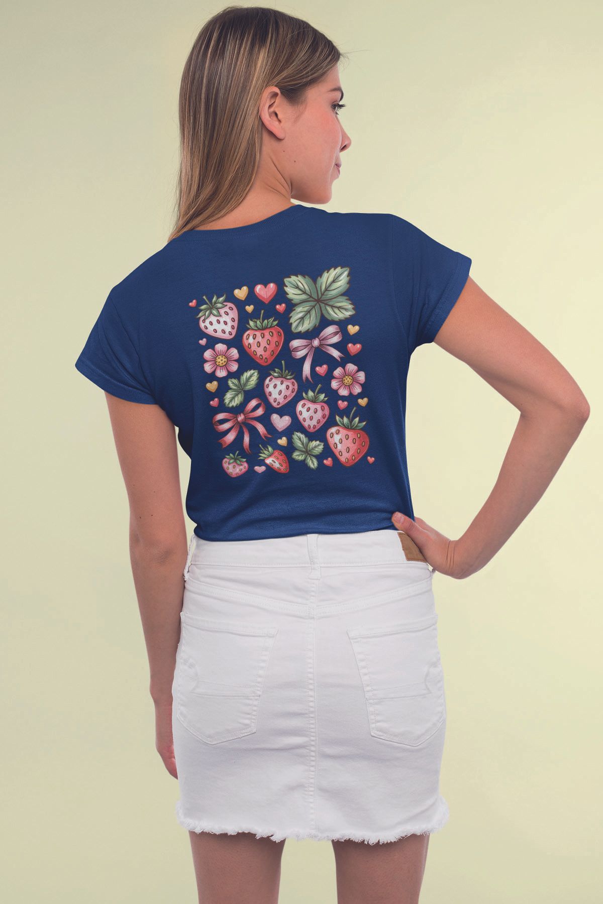 qoeuyl boutique Çilek Ve Kurdele No:1 Baskılıyaz Temalı Unisex Regular Fit Pamuklu Lacivert Tişört