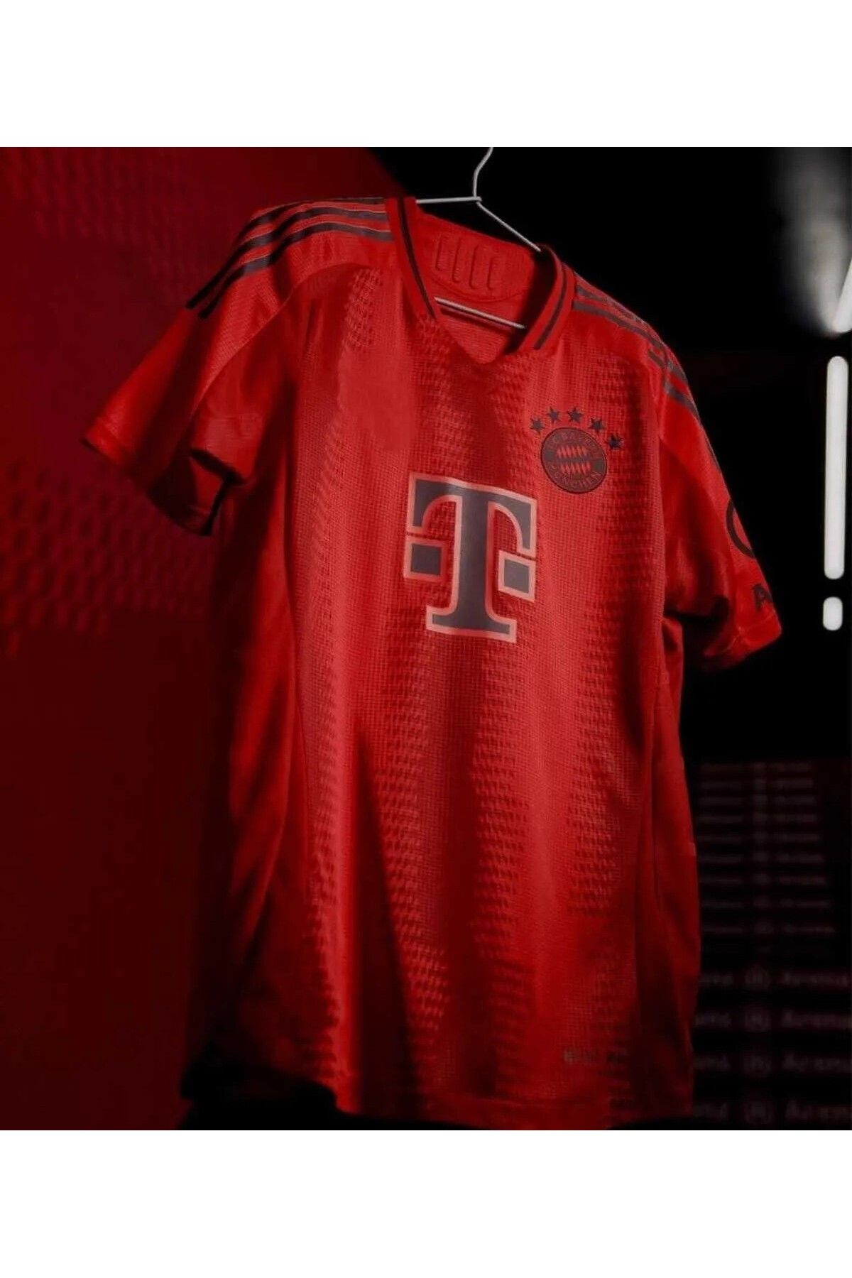 Ronson Bayern Münih 2024/25 Yeni Sezon Isimsiz Iç Saha Forması (Red)