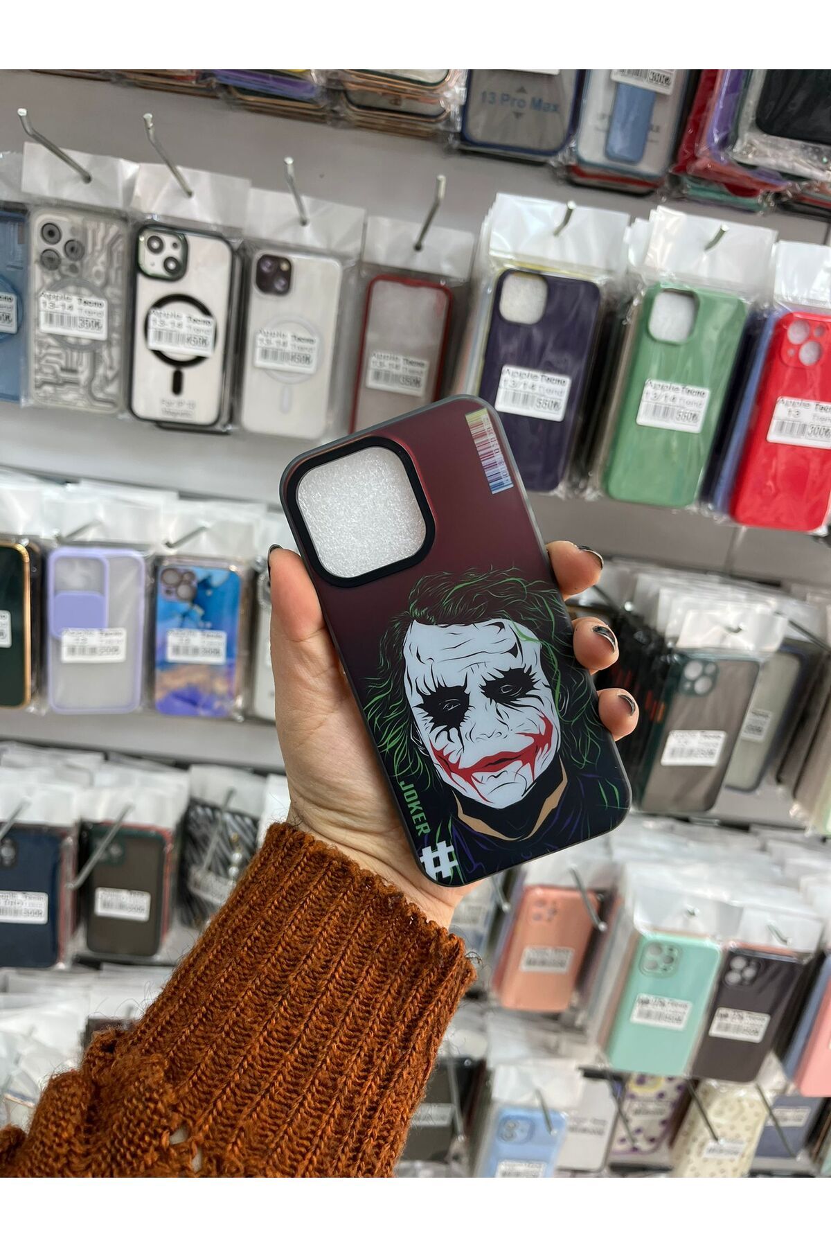 TECNOTREND Apple İphone 13 pro Kılıf Parlayan Kabartmalı İkonik Figürlü Amas Silikon Kapak