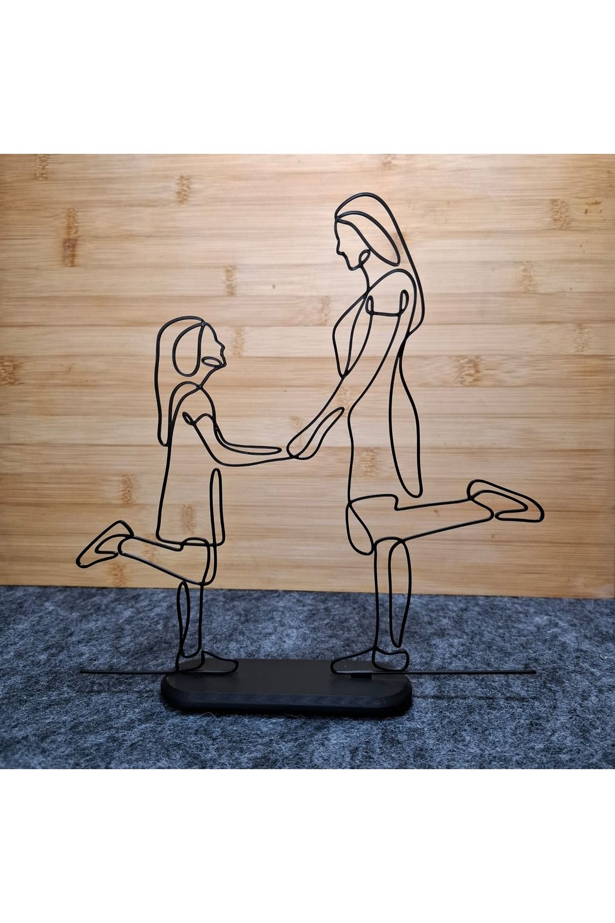 MOLDİVERSE3D DEKORATİF OBJE-ANNE KIZ FİGÜRÜ-ANNELER GÜNÜNE ÖZEL