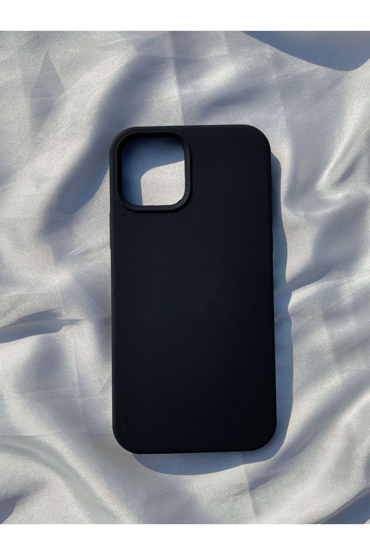 CaseKİdükkan Iphone 13 Ve 14 Ile Uyumlu Lansman Silikon Kılıf Premium A Class - Siyah