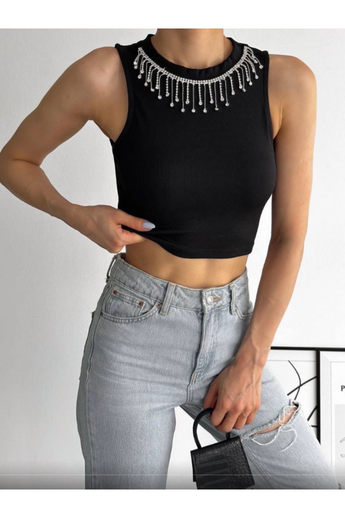 Butik Fitilli Kaşkorse Yakası Zincirli Atlet