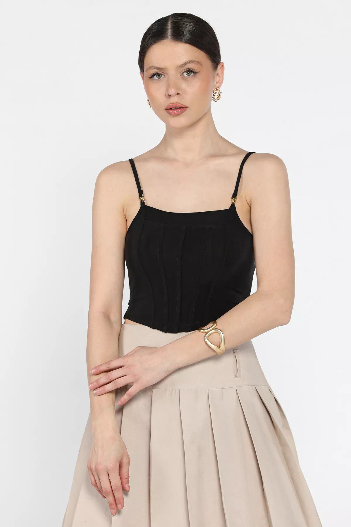 GÜLSELİ Siyah Kadın Ayarlanabilir Askılı Likralı Crop Top Bluz