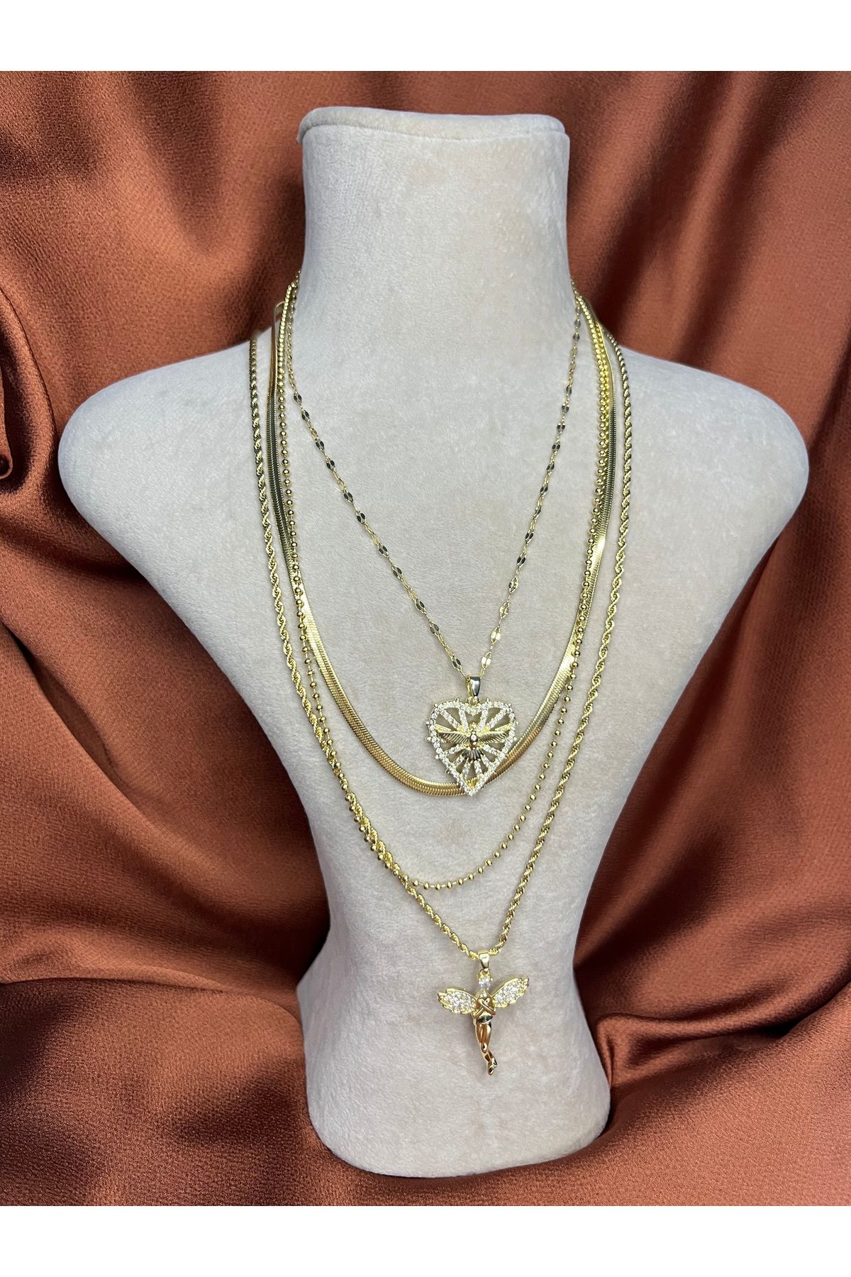 Fam&Co Jewelry Zarif Gold Renkli 4 Katmanlı Kolye-Paslanmaz Çelik