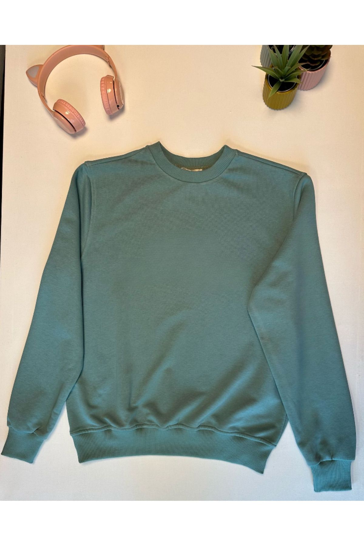 Lumora Design Agua Green Sweatshirt
