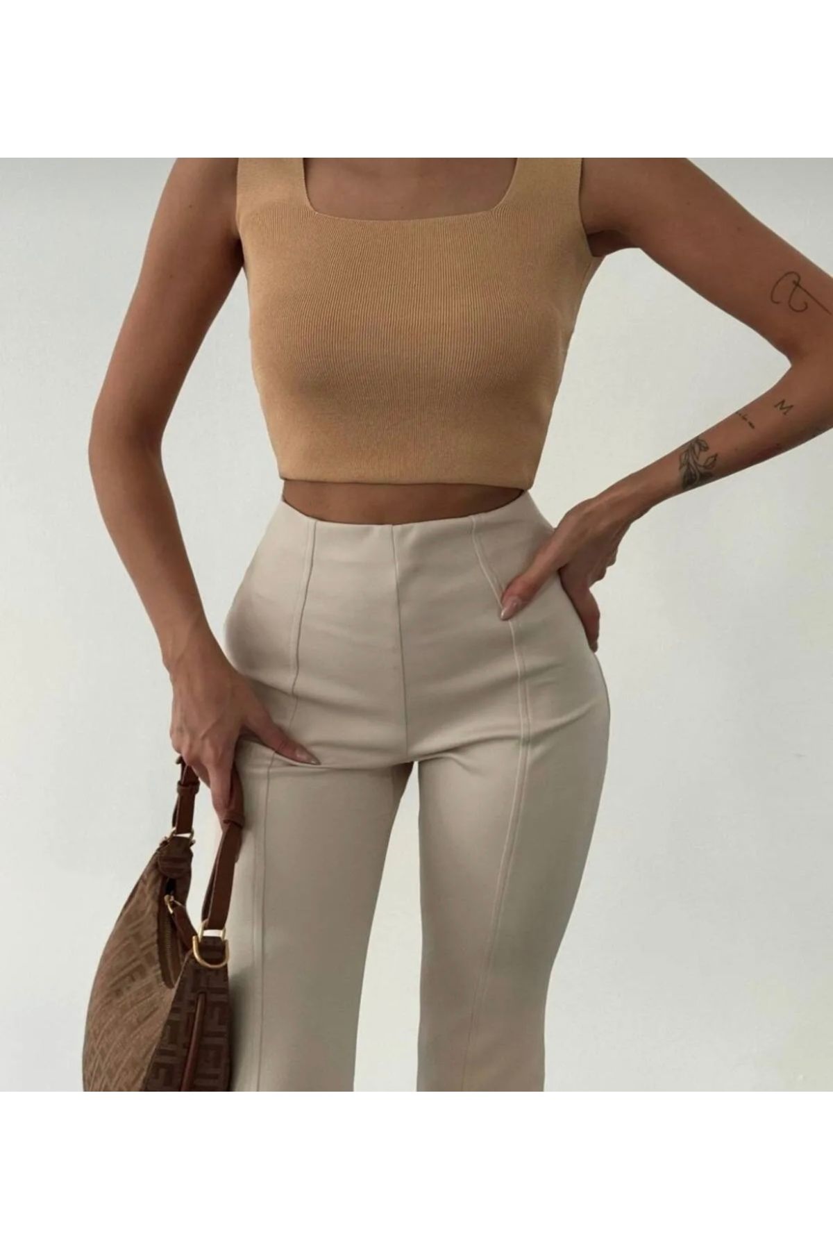 kuru Triko Li̇kralı Crop