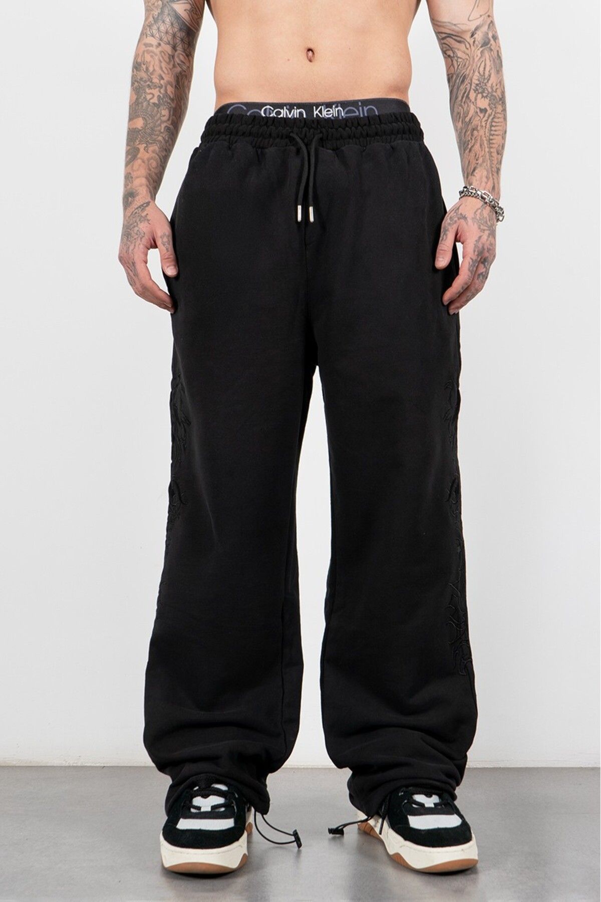 e&e Baggy Fit Yanları Nakışlı Siyah Erkek Eşofman Altı