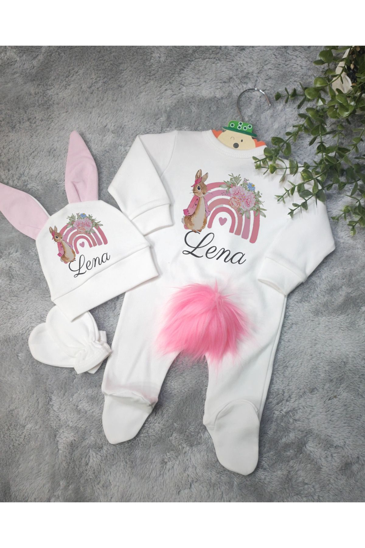 Moda Lime Tavşan Kulaklı Ve Ponponlu İsme Özel Baskılı Kız Bebek 3 lü Tulum Seti