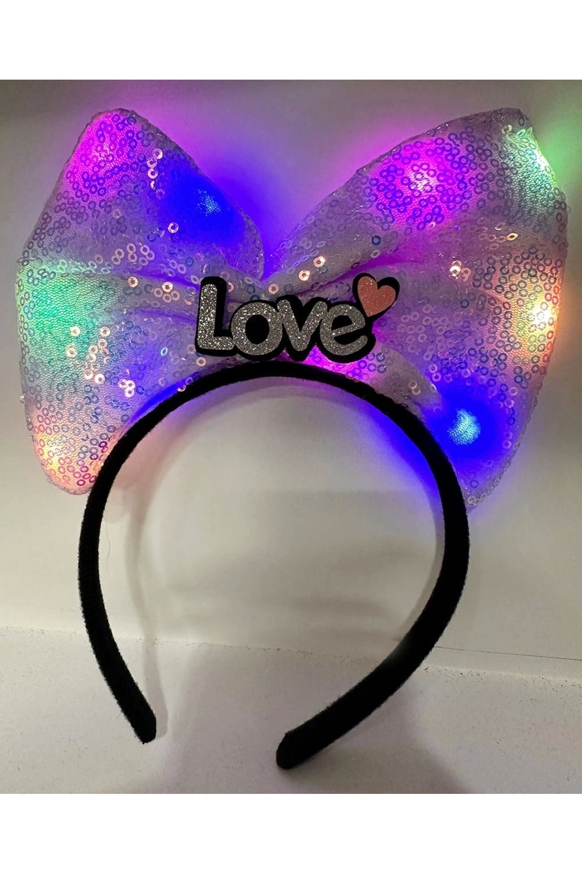 STOREMAX Led Işıklı 3 Farklı Fonksiyonda Yanan Gümüş Love Yazılı Lila Fiyonk Taç 20X17 cm