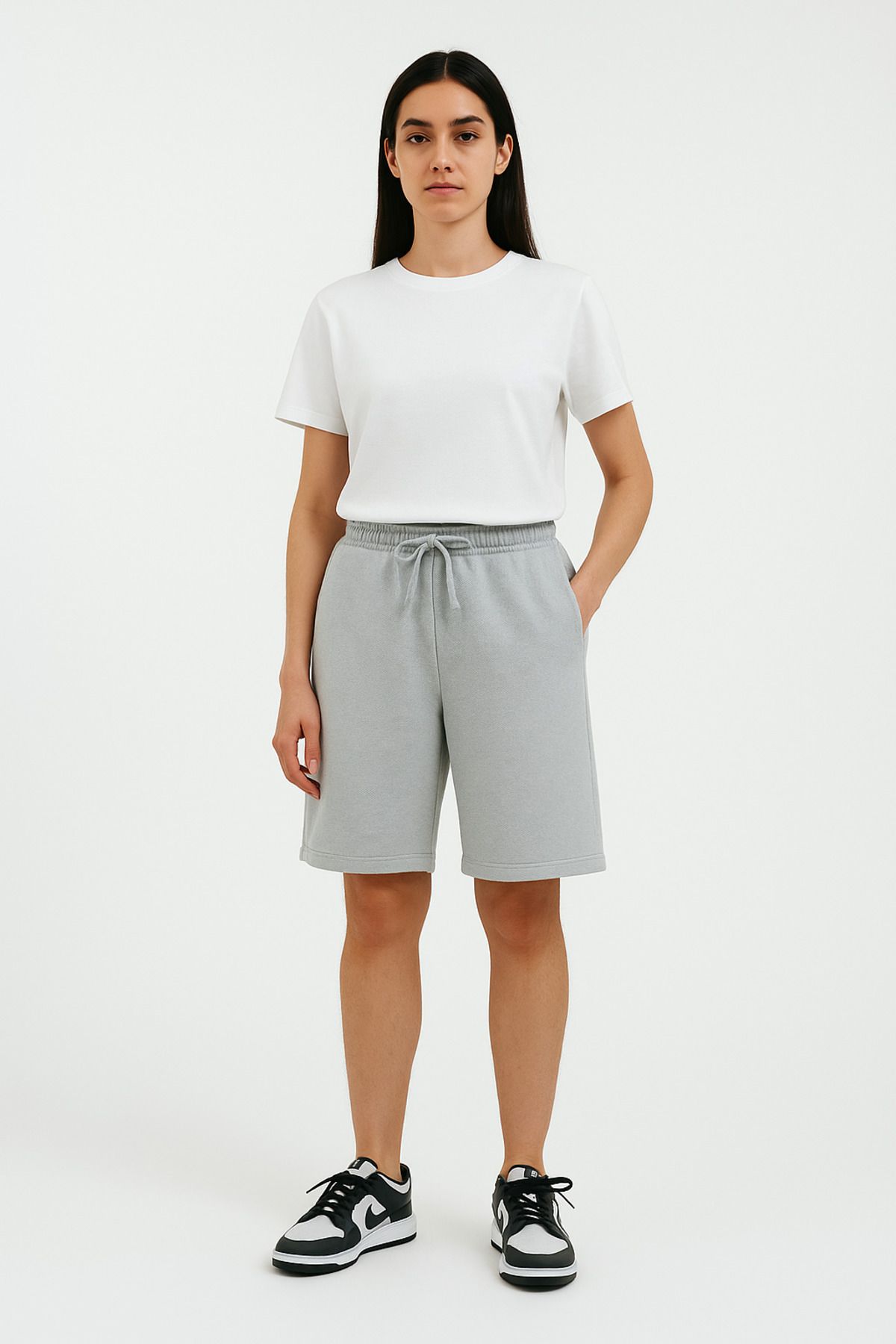 OXVİN Capsule Kadın Comfort Regular Pike Kumaş Duble Paça Bermuda Şort