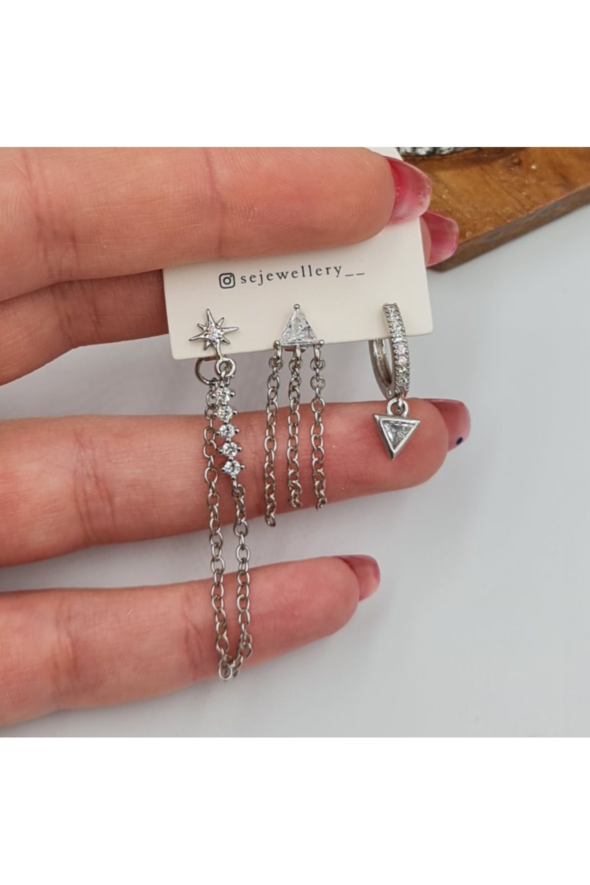SE Jewellery Collection Selin Ersoy Gümüş Renk Xuping Üçlü Zincir Detaylı Zirkon Taşlı Şık Kadın Küpe Seti