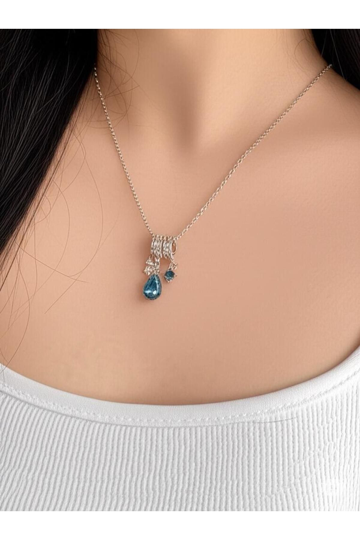 magische Gümüş renk mavi damla model ışıltılı charmlı kolye