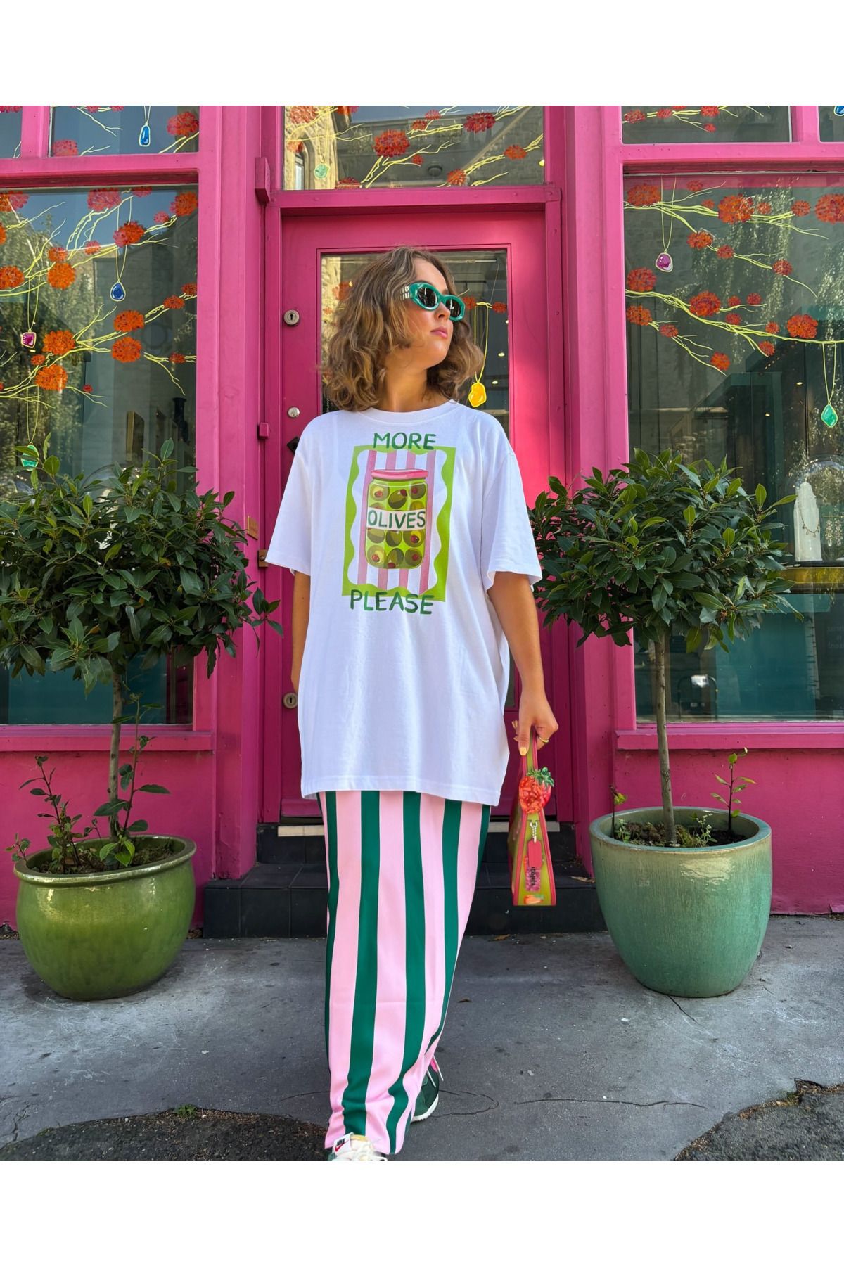 meday Clothing Beyaz Pin Serisi Bisiklet Yaka Oversize Kesim Kısa Kollu Baskılı Organik Pamuk T-shirt