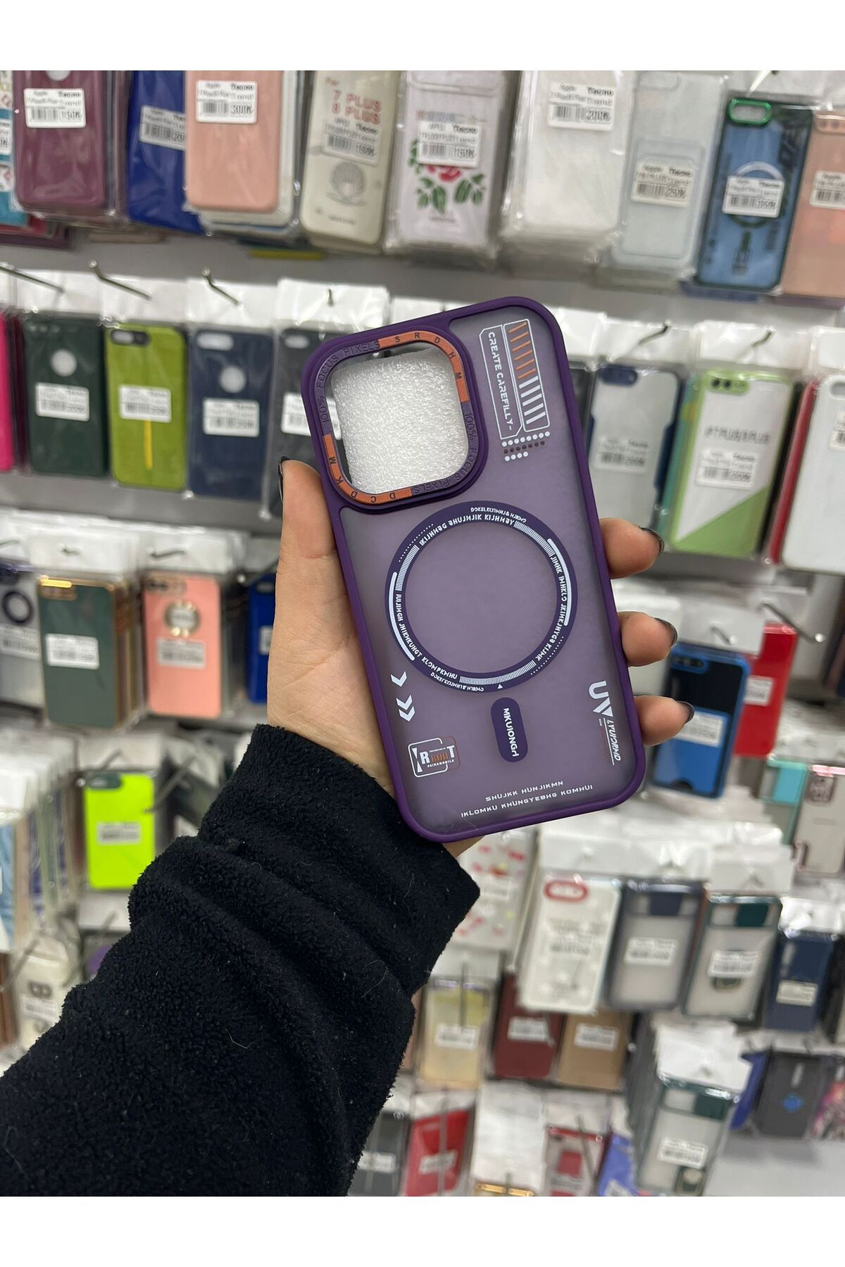 TECNOTREND Apple İphone 14 pro yazılı magsafe özellikli silikon kılıf