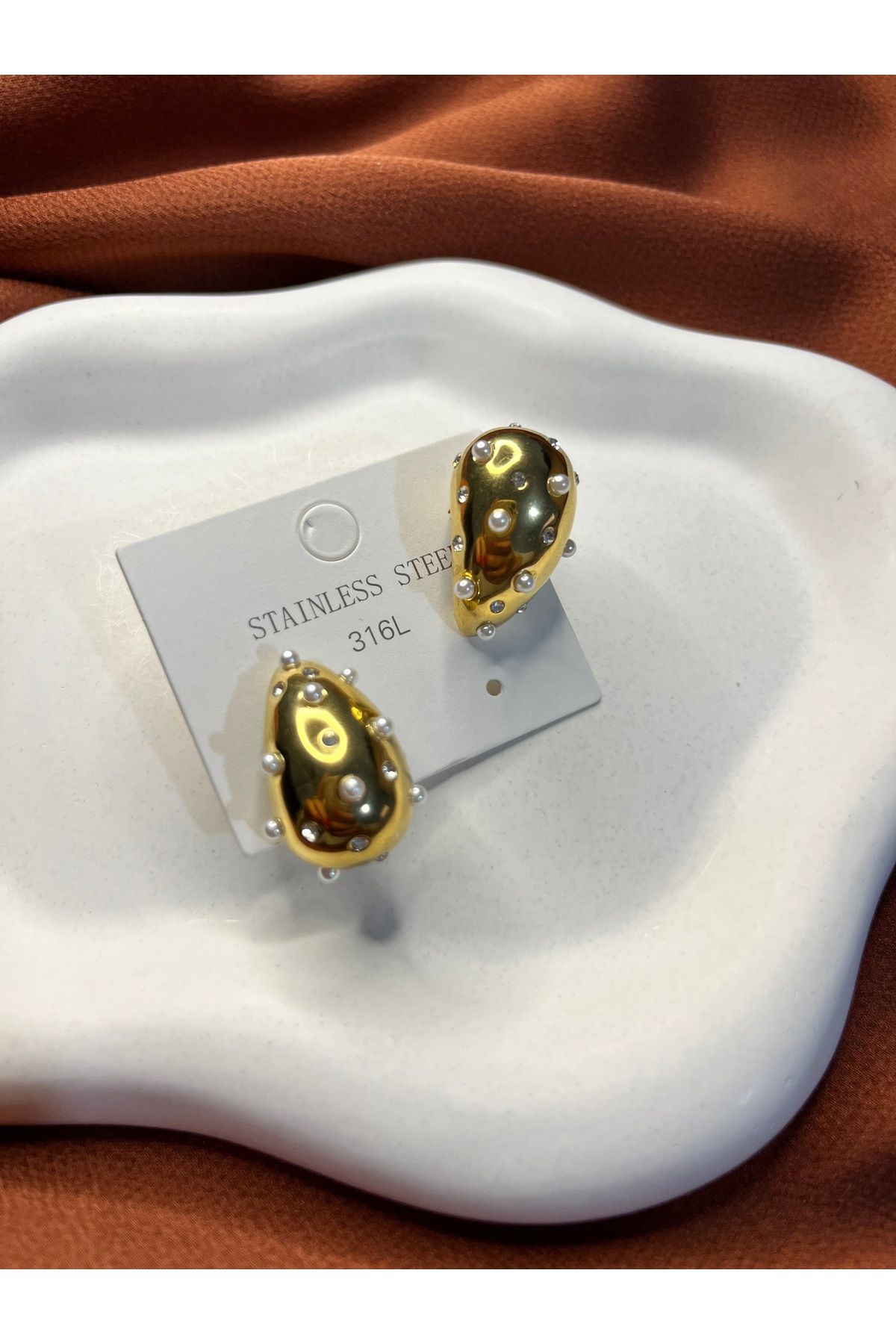 Fam&Co Jewelry 316L Paslanmaz Çelik Taş Detaylı Modern Küpe-Gold