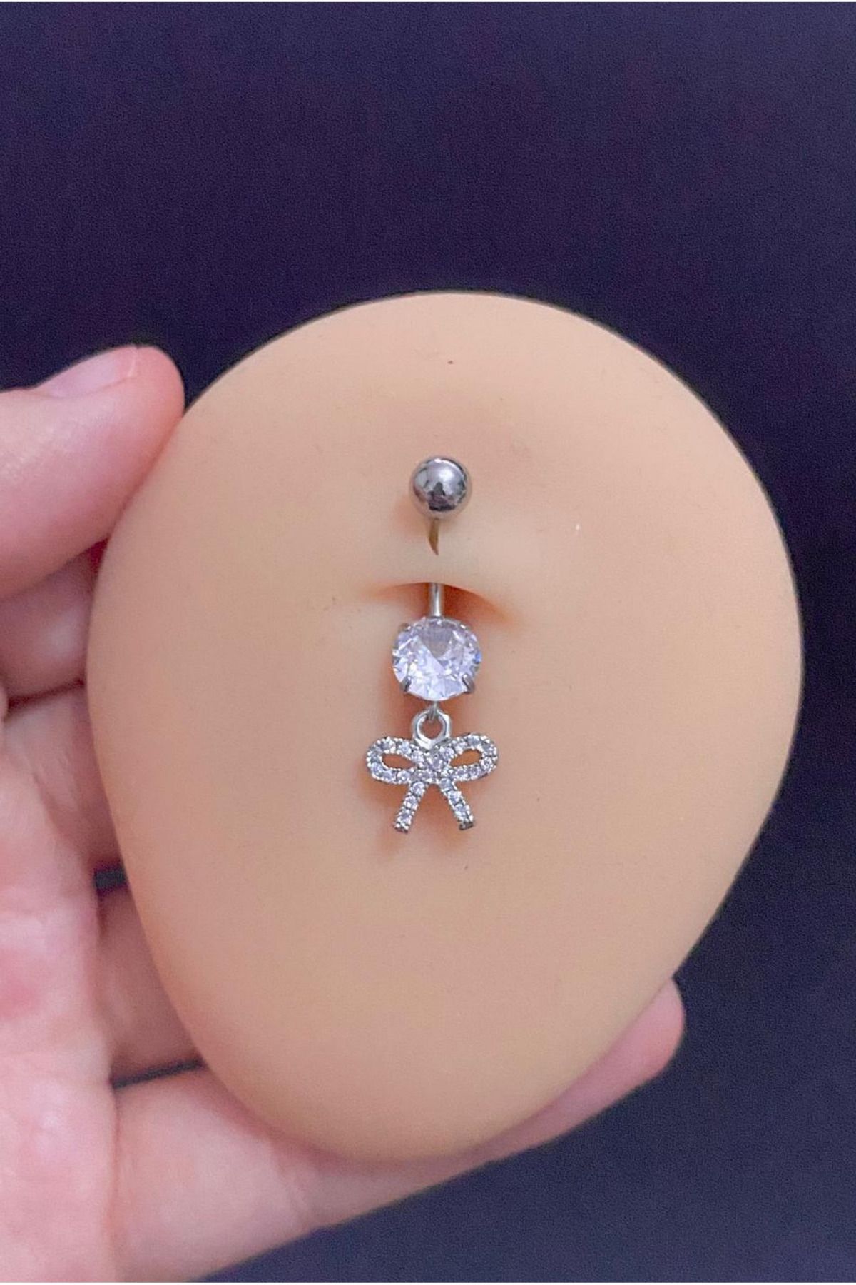 Blisse Piercing Kadın Gümüş Sallantılı Zirkon Taşlı Fiyonk Figürlü Çelik Göbek Piercing