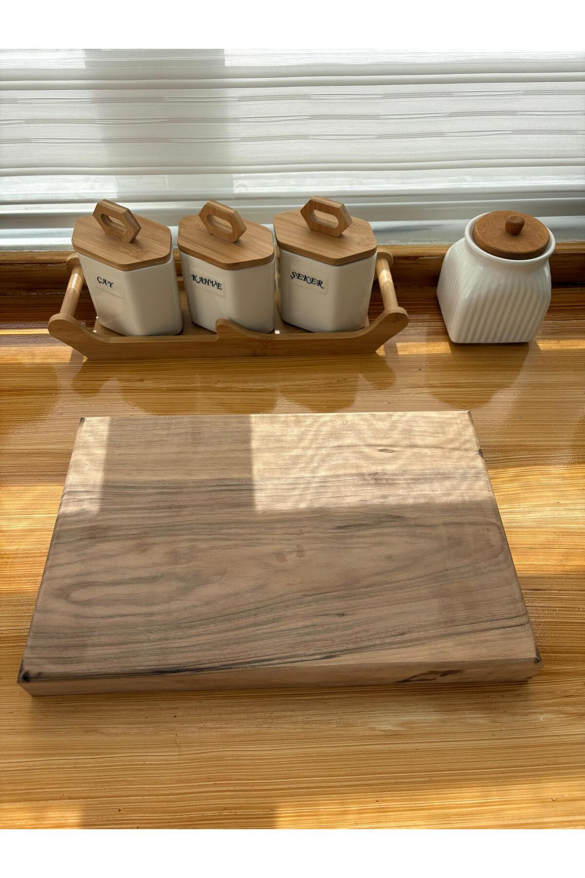 Armoni KESME TAHTASI DOĞAL CEVİZ TEK PARÇA 25X40 CM EV-MUTFAK-RESTORAN-KASAP