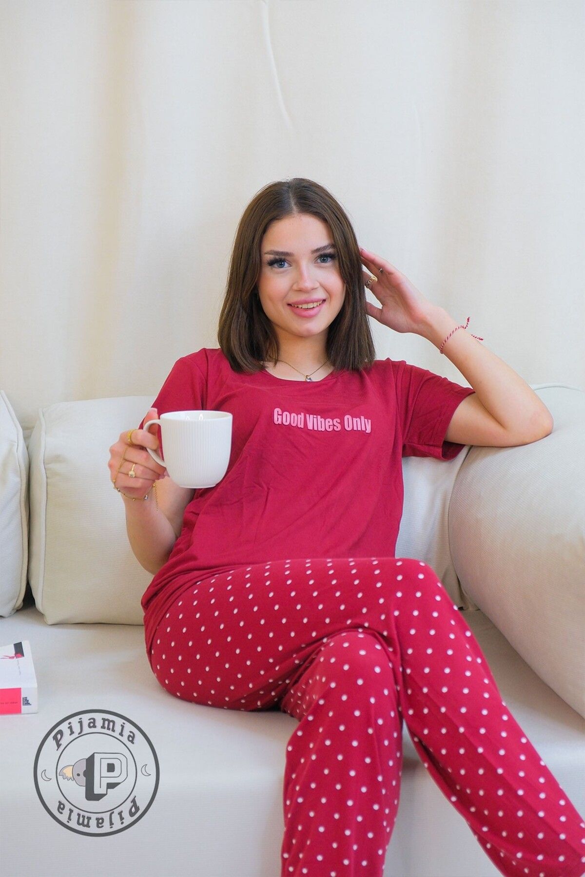 Pijamia FUŞYA PUANTİYE DESENLİ KISA KOL KADIN PİJAMA TAKIMI