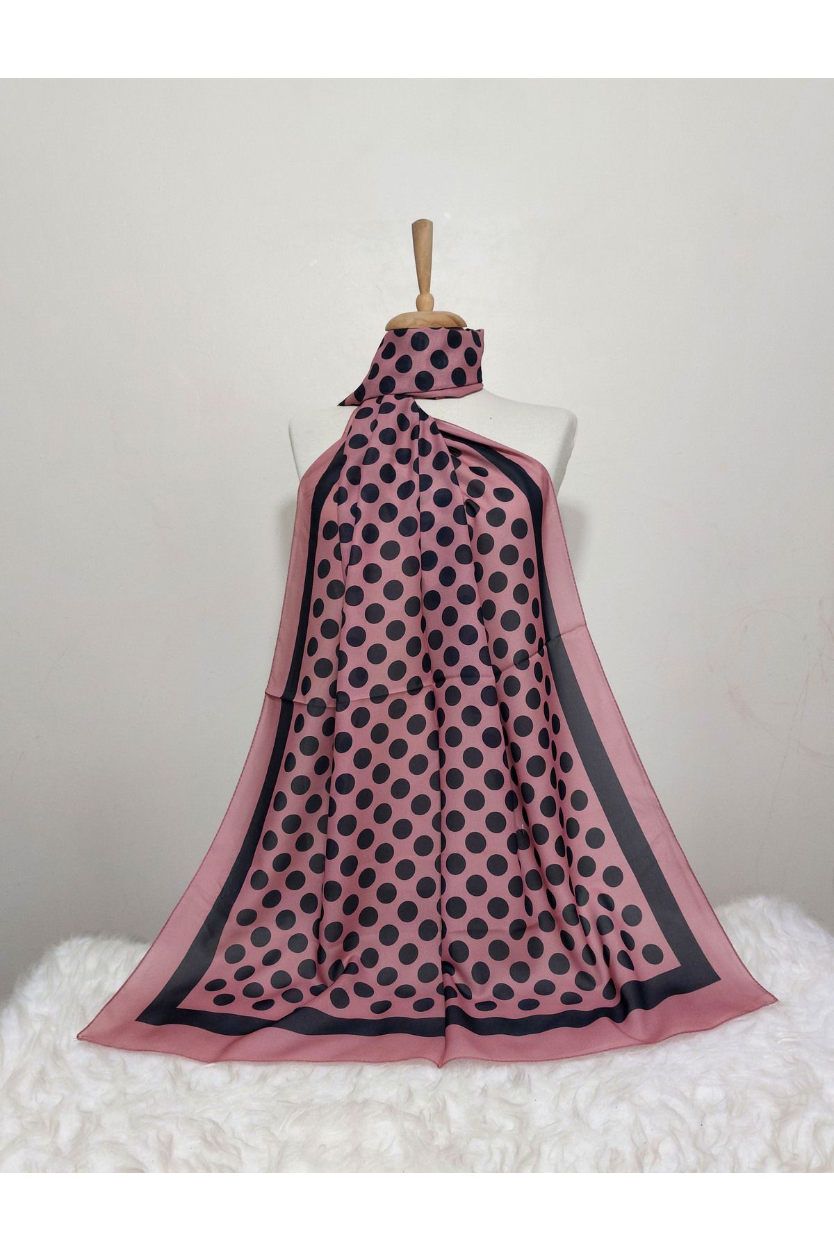 REMOMODA Desenli Şifon Şal puanlı Modeli