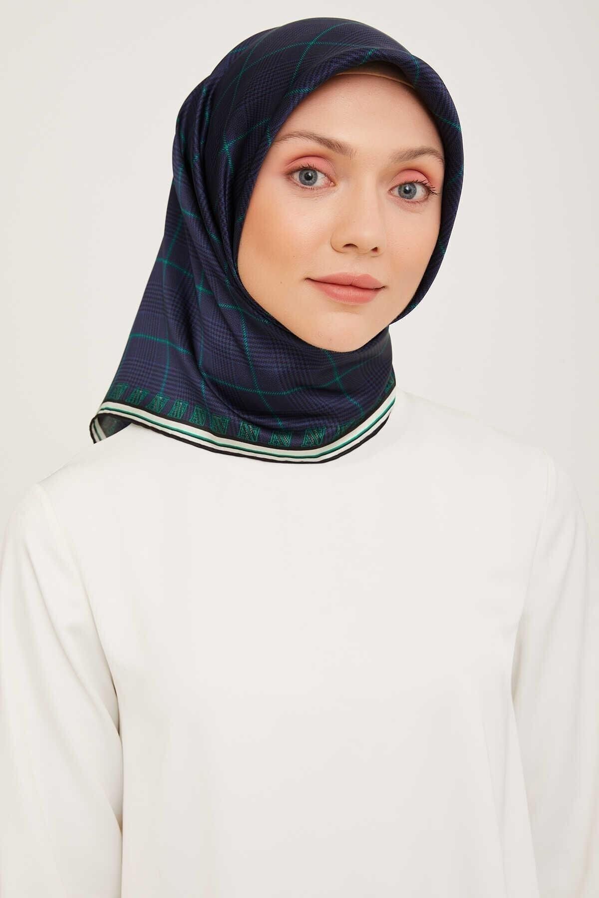 Armine Lacivert Ekose Desen Saf İpek Sura Dokuma Eşarp-E23KA9029D03-52-KVS0686