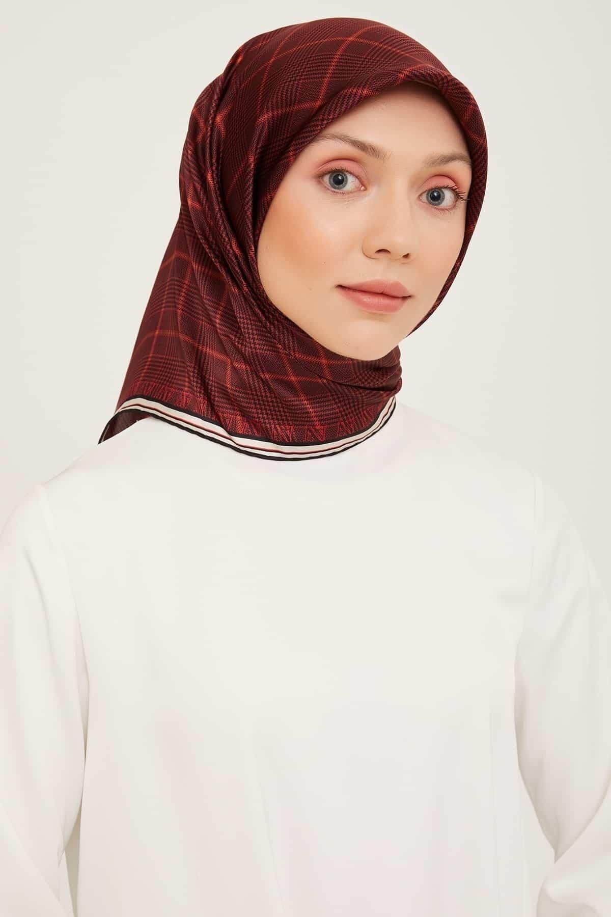 Armine Nostalji Bordo Ekose Desen Sura İpek Eşarp-E23KA9029D03-07-KVS0735