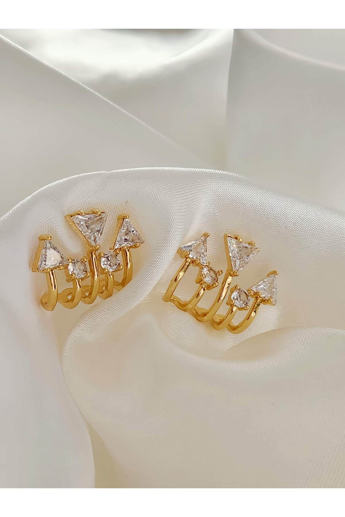 Eva Takı Store Çoklu Görünümlü Tek Kulak Delik Gold Renk Küpe