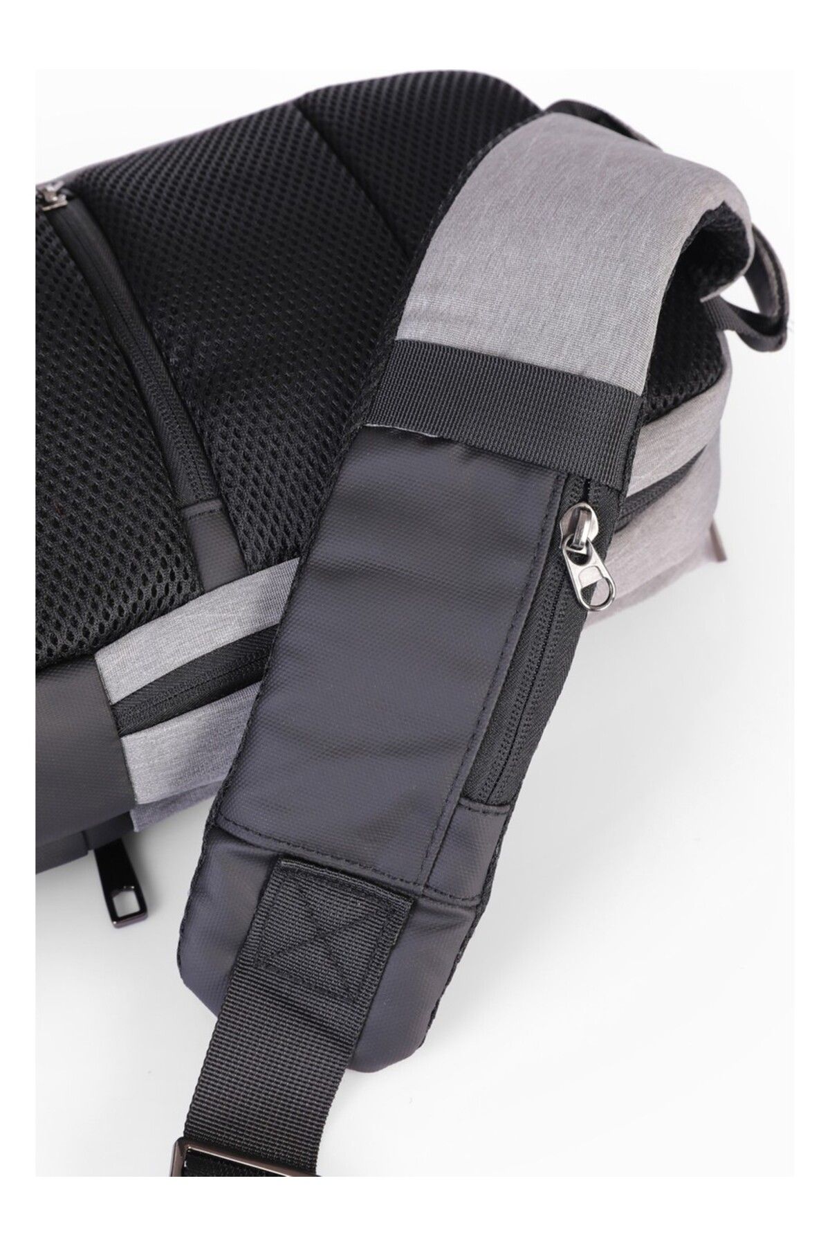 ÇÇS-Men's Mailman's Bag with USB Output and Tablet Compartment 5