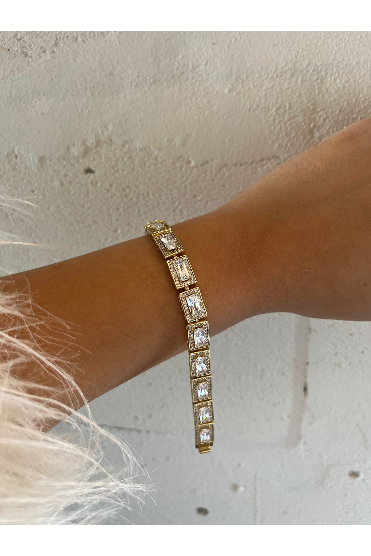 XUPING JEWELRY Kare Zirkon Taşlı 14 K Renk Kuyum Model Bileklik 18+2Cm