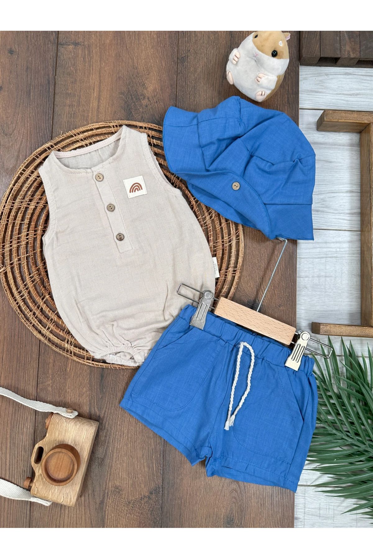 tiwitibaby Müslin Şapkalı Alttan Çıtçıtlı Keten Şortlu Yazlık Erkek Bebek Takım