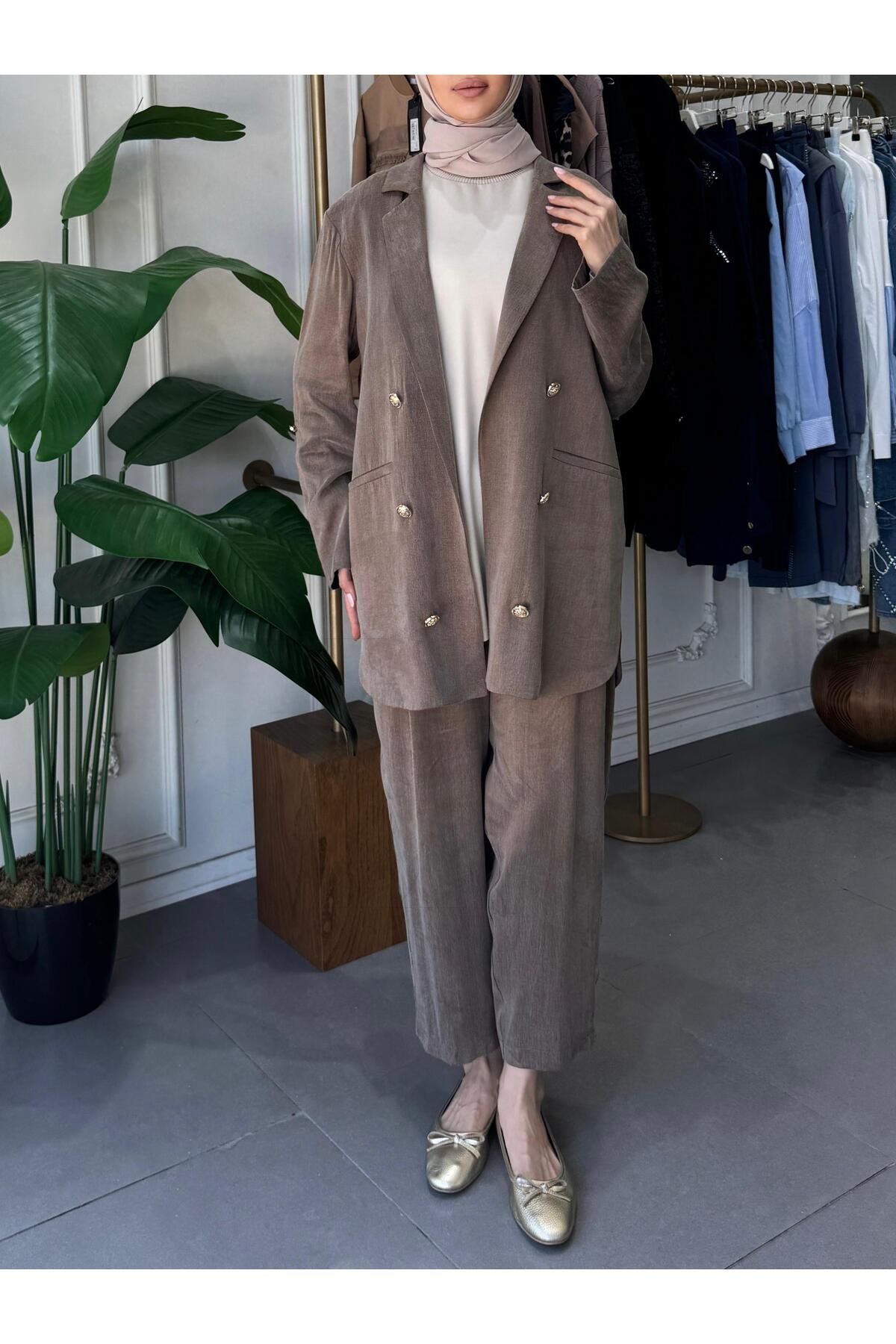 Ghisa GOLD DÜĞME DETAYLI BLAZER