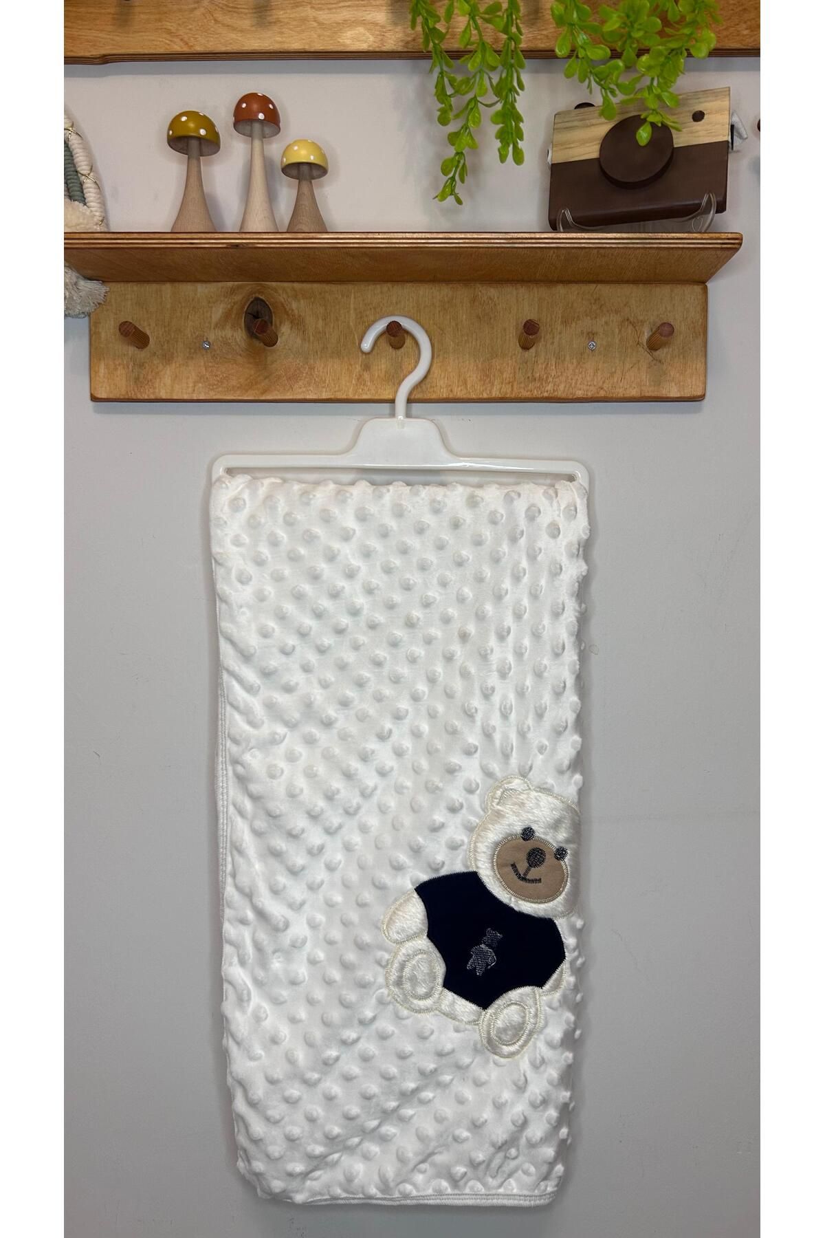 Rila Collection Ayı Nakışlı Nohut Battaniye