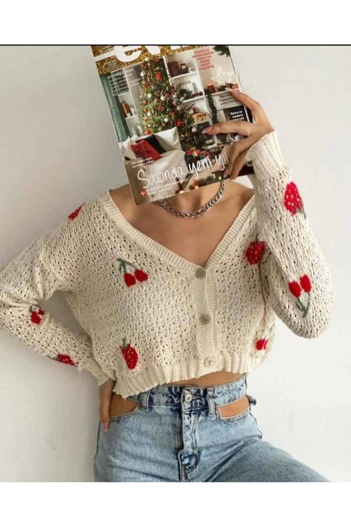 disponible Ekru Kiraz Çilek Desenli Kadın Yazlık Ajur Hırka