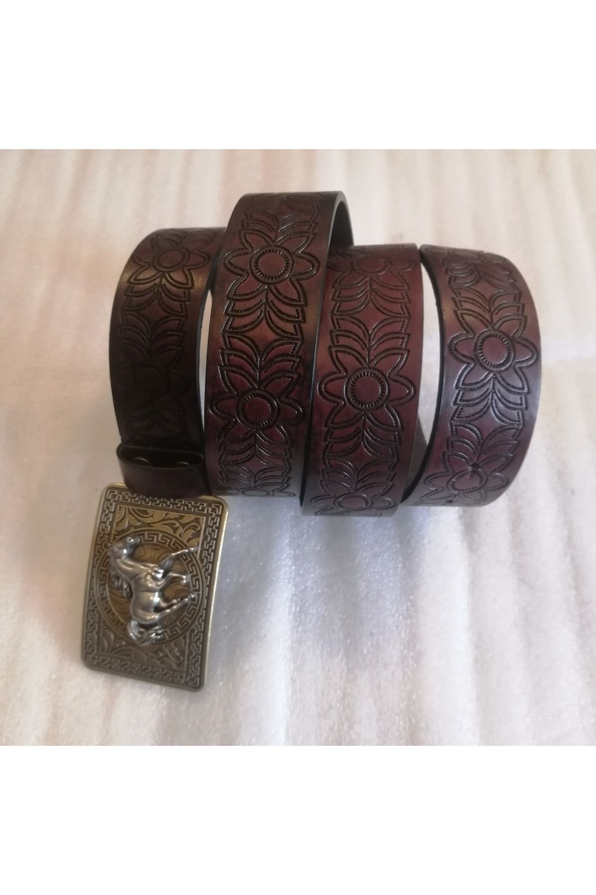 Butik Tülin Unisex otantik suni deri bordo çiçek baskılı bronz desenli gümüş koşan at kovboy tokalı kemer