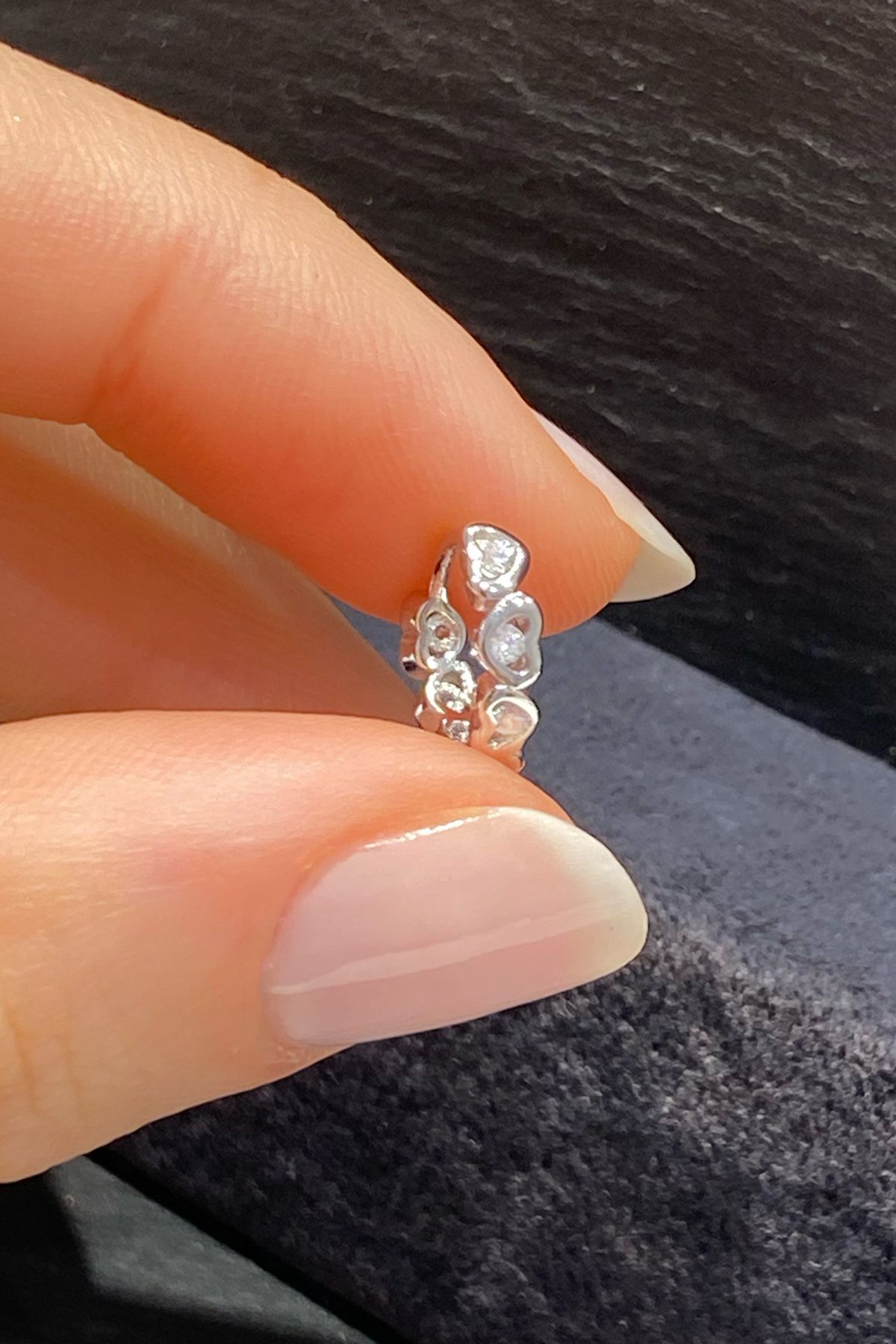 La femme by begum Beyaz Taşlı Gömülü Kalp Silver Gümüş Halka Piercing,helix,tragus, Kıkırdak Küpesi