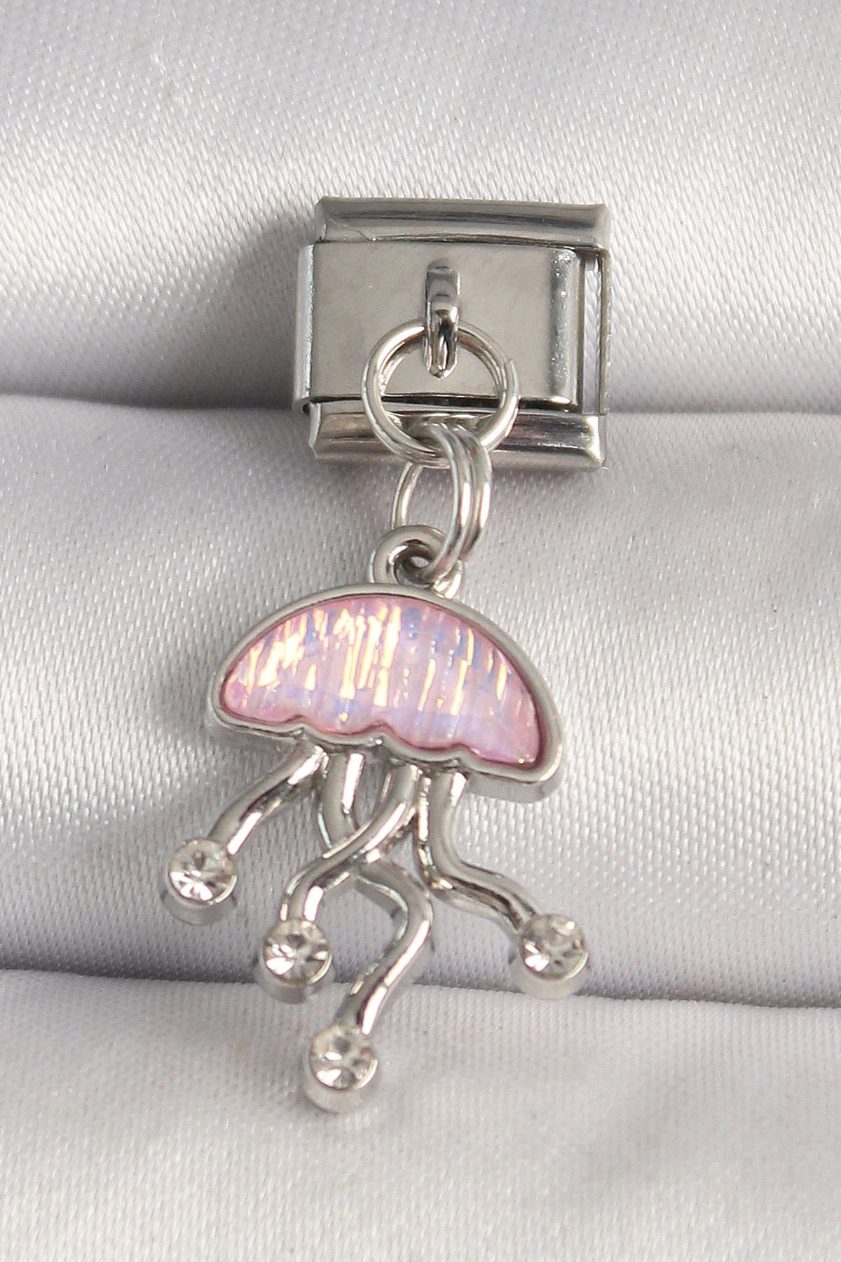 STYLE OF CARMEN 316L Çelik Gümüş Renk Pembe Mineli Deniz Anası Model Zirkon Taş Detaylı Nomination Charm