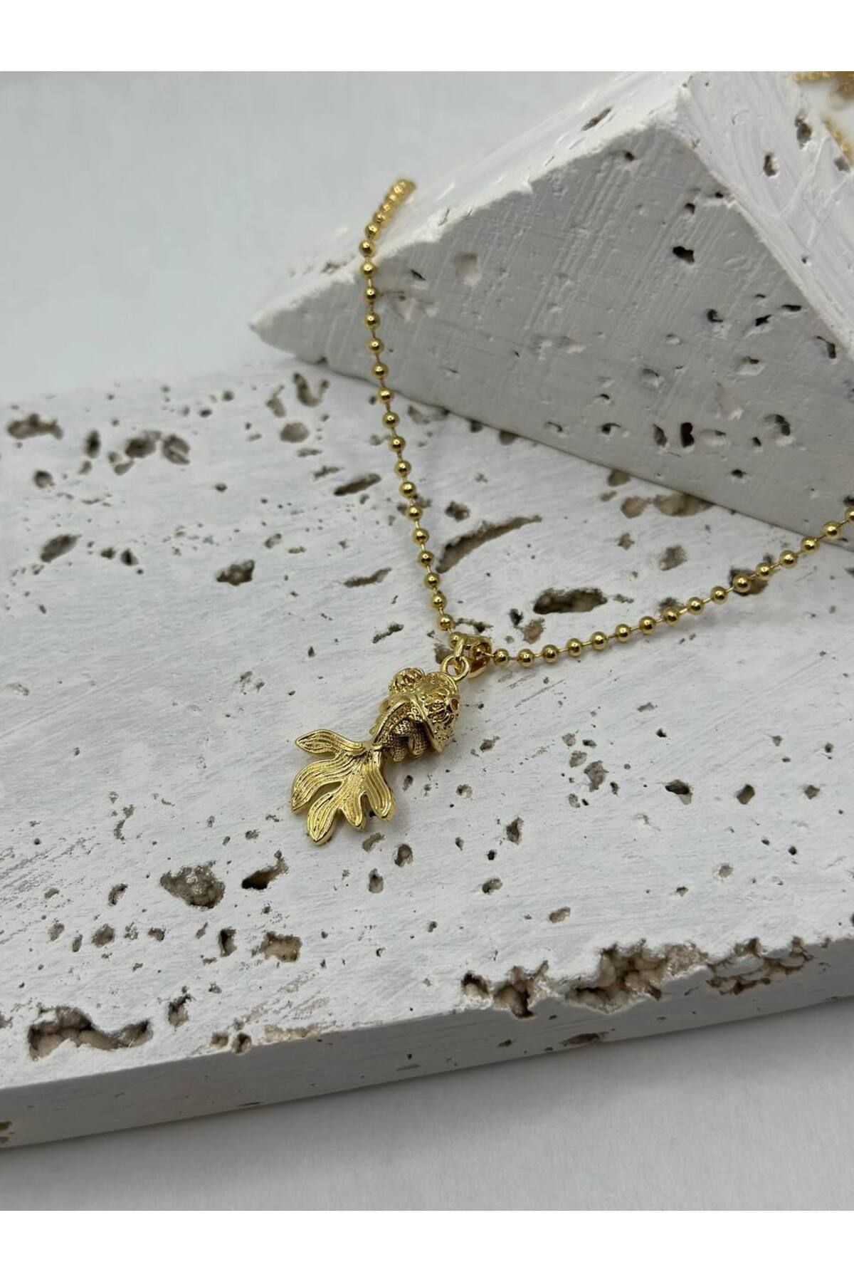 lysiaaccessory Çelik Mini Balık Charmlı Top Zincir Kolye
