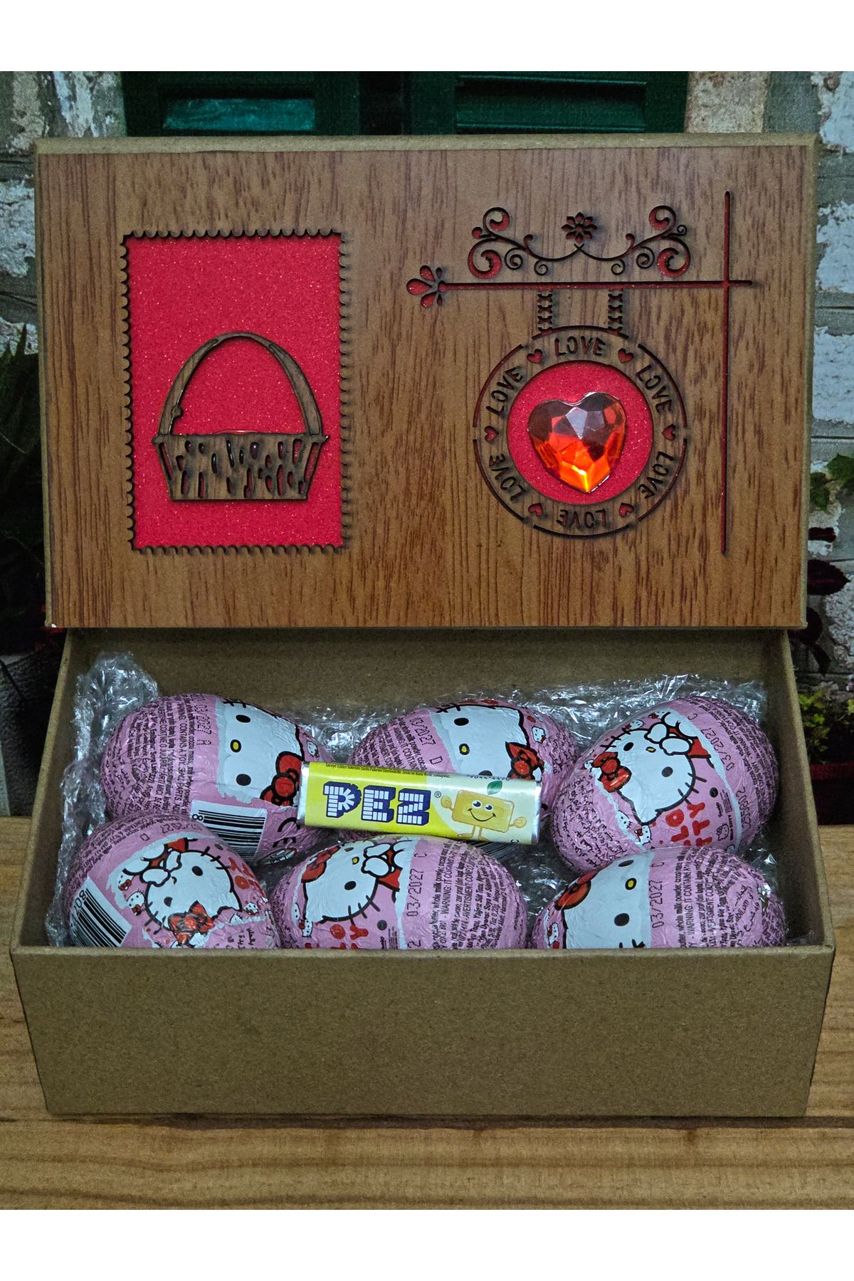 Zaini Hello Kitty Glutensiz Çikolatalı Sürpriz Yumurta 6 Adet & Özel Kutu Hediyeli