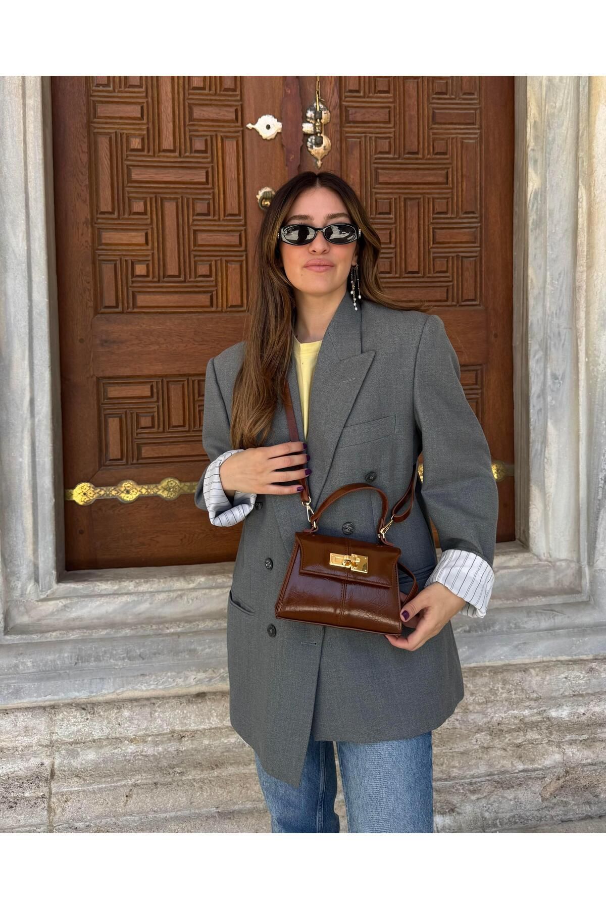 Tina İstanbul Elise Gold Aksesuarlı Omuz Çantası Taba
