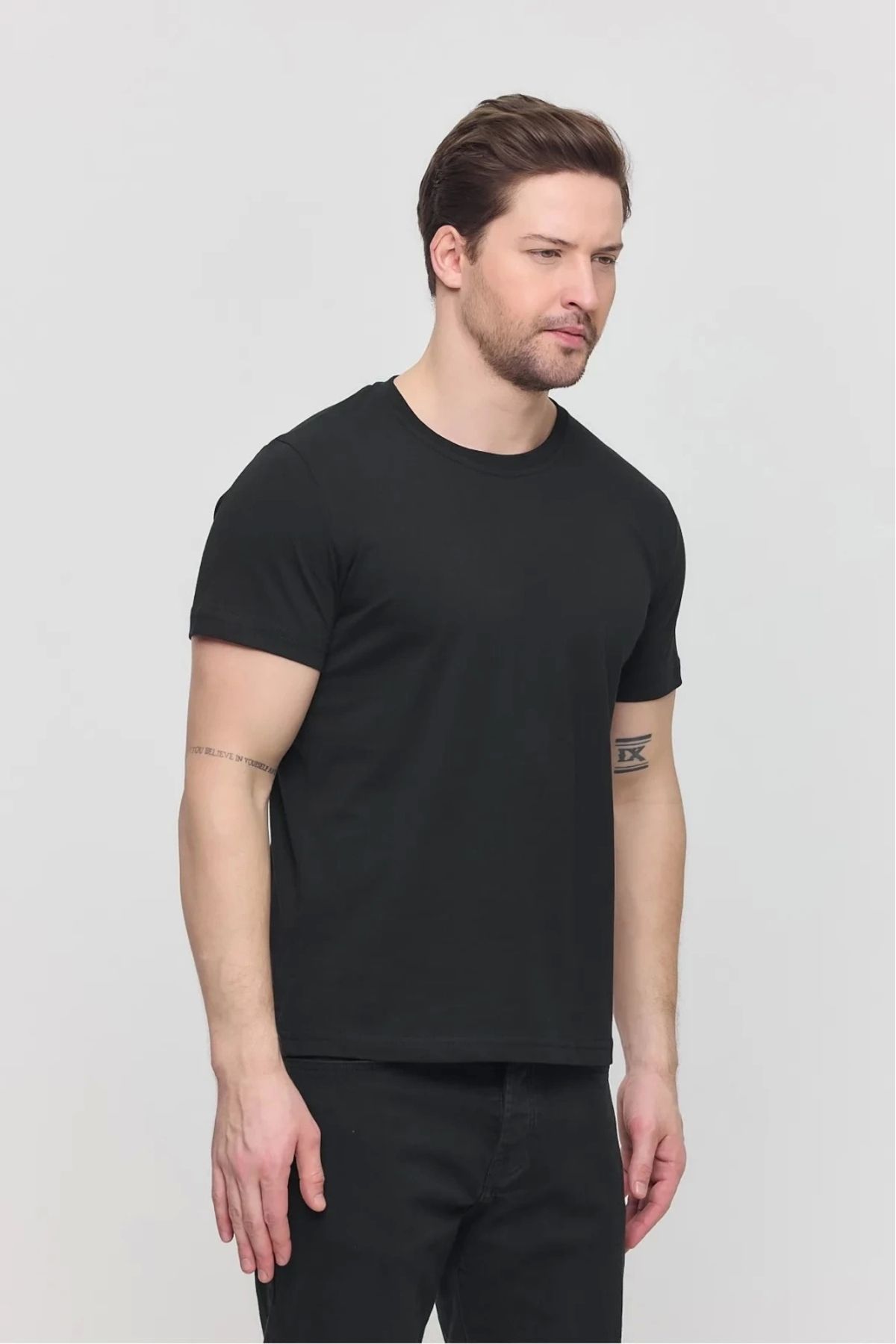 PHANTOM JEANS Erkek Siyah Likralı Şık Pamuklu Slim Fit Dar Kesim Bisiklet Yaka Basic Tişört