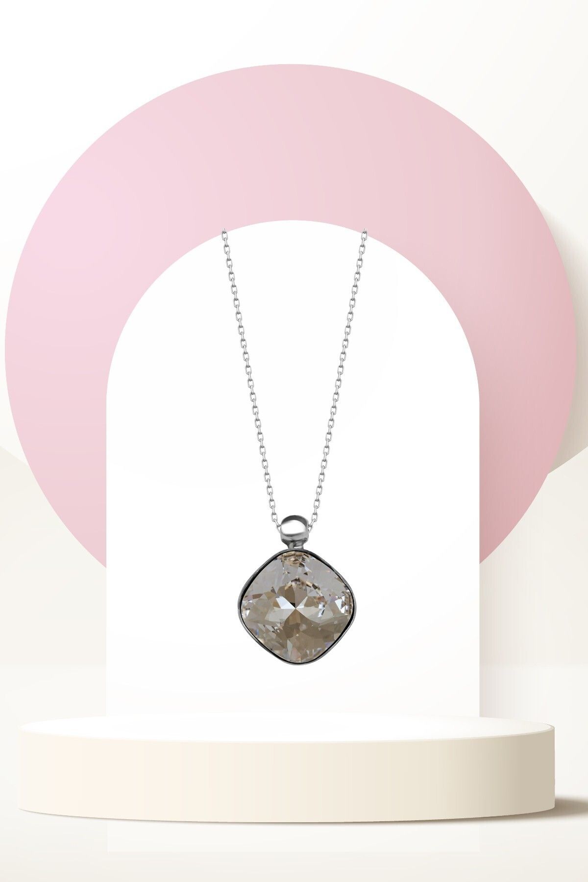 Swarovski Zirconia Crystal Taşlı Cushion Kolye Kadın Kare Model