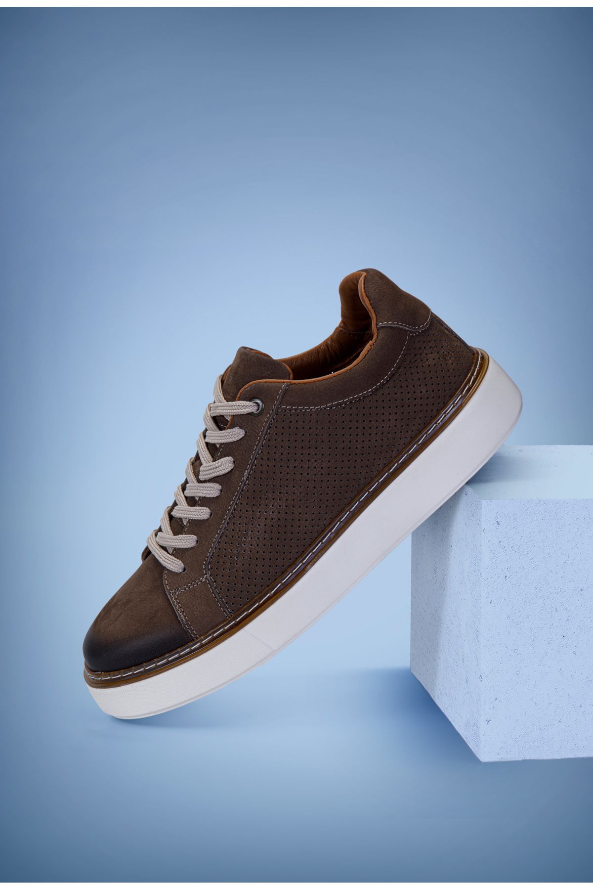 Vantaggio Luzero Vizon Nubuk %100 Hakiki Deri Delikli Erkek Sneaker Ayakkabı